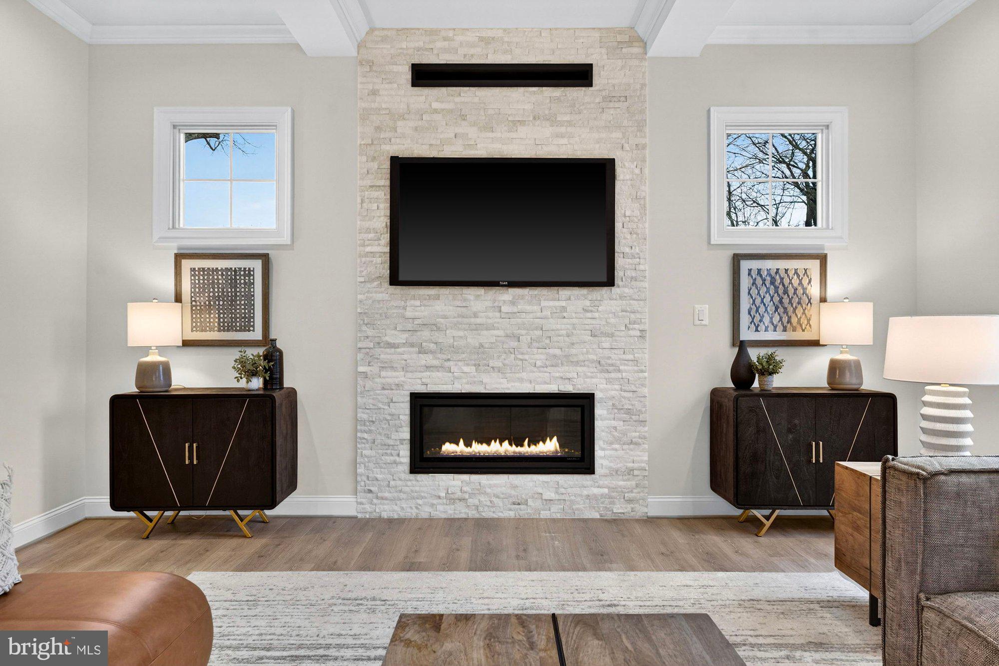 VIENNA WOODS - Residential