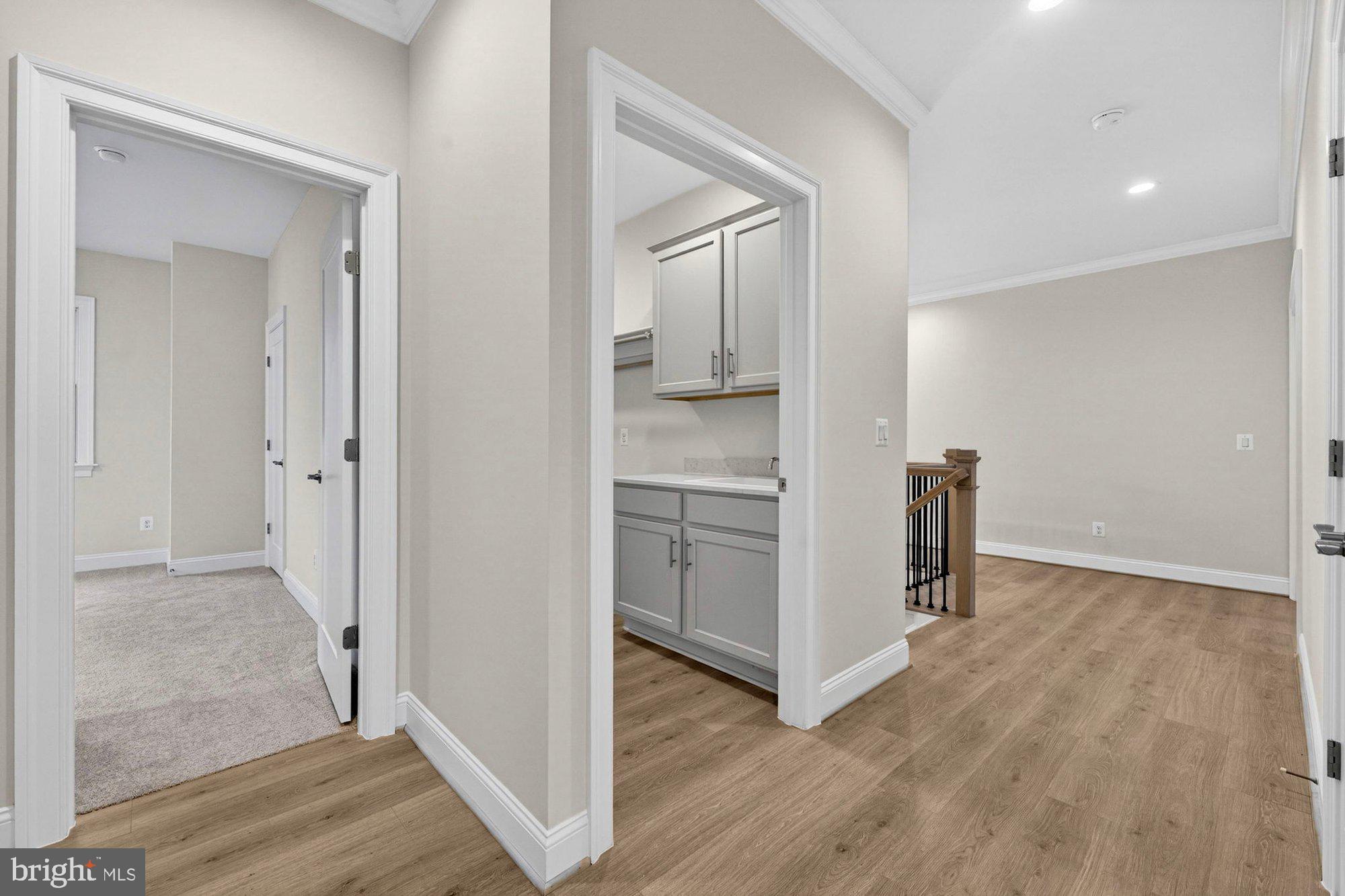 VIENNA WOODS - Residential