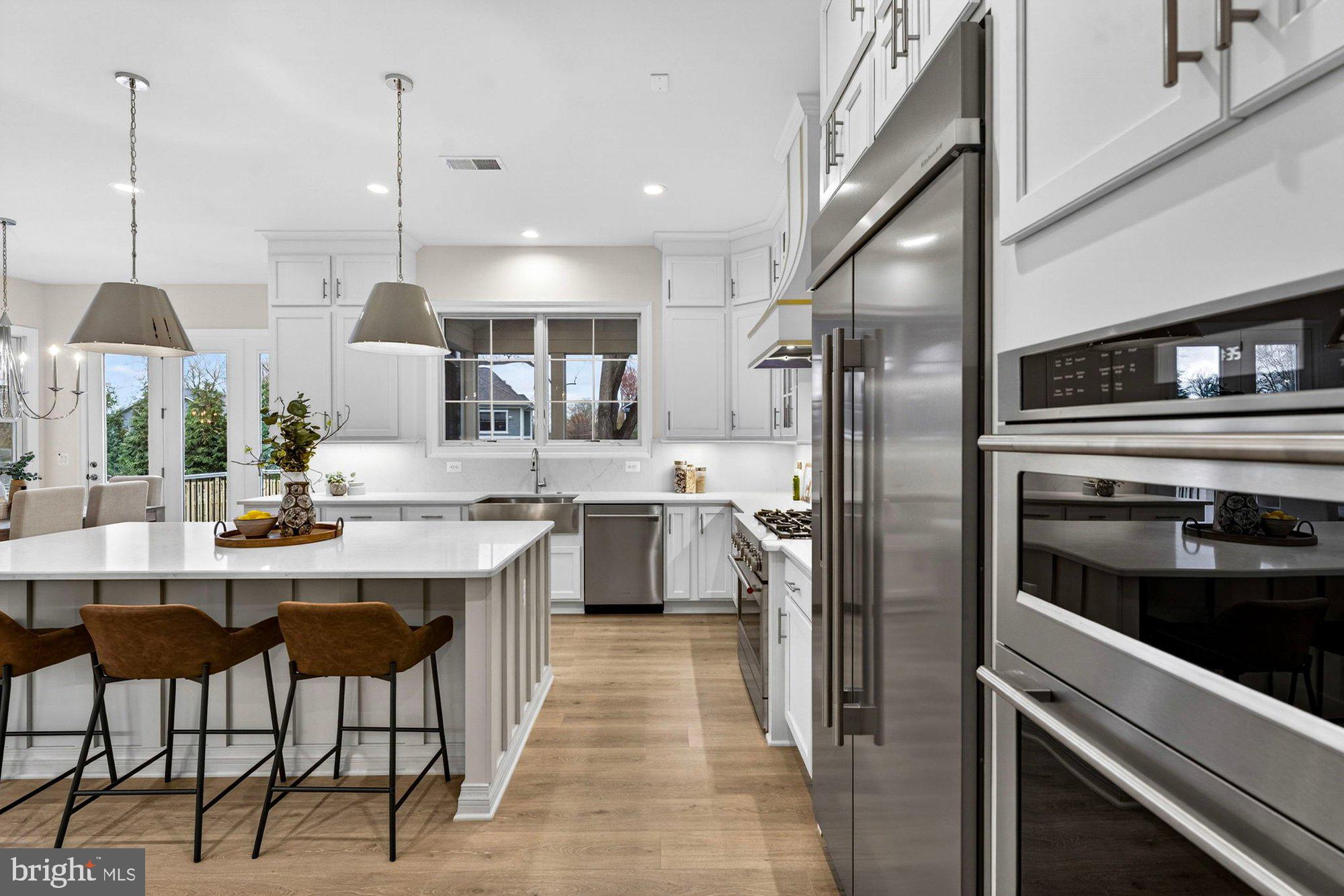 VIENNA WOODS - Residential