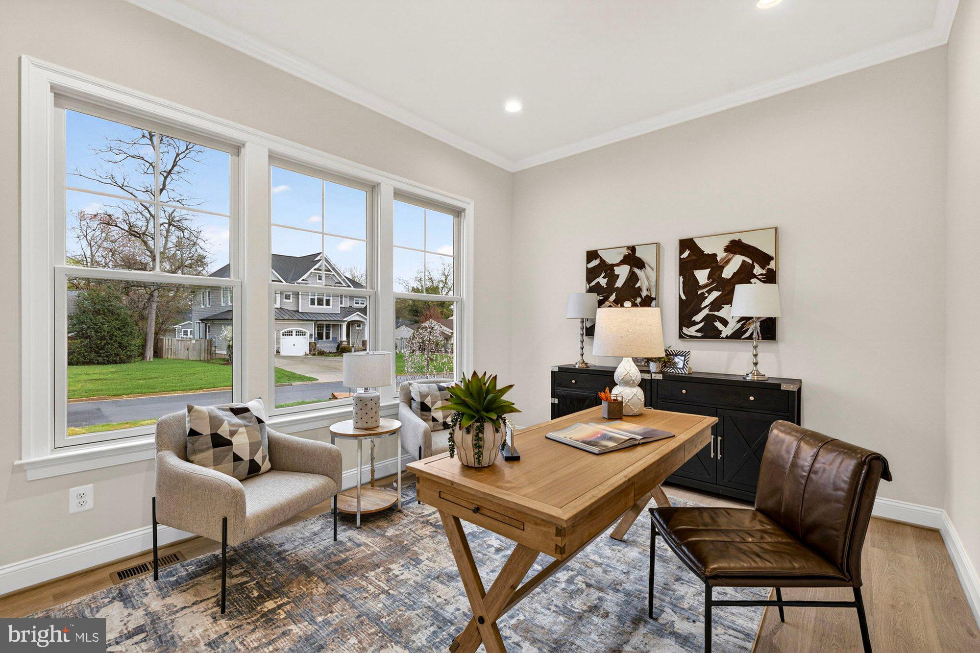 VIENNA WOODS - Residential