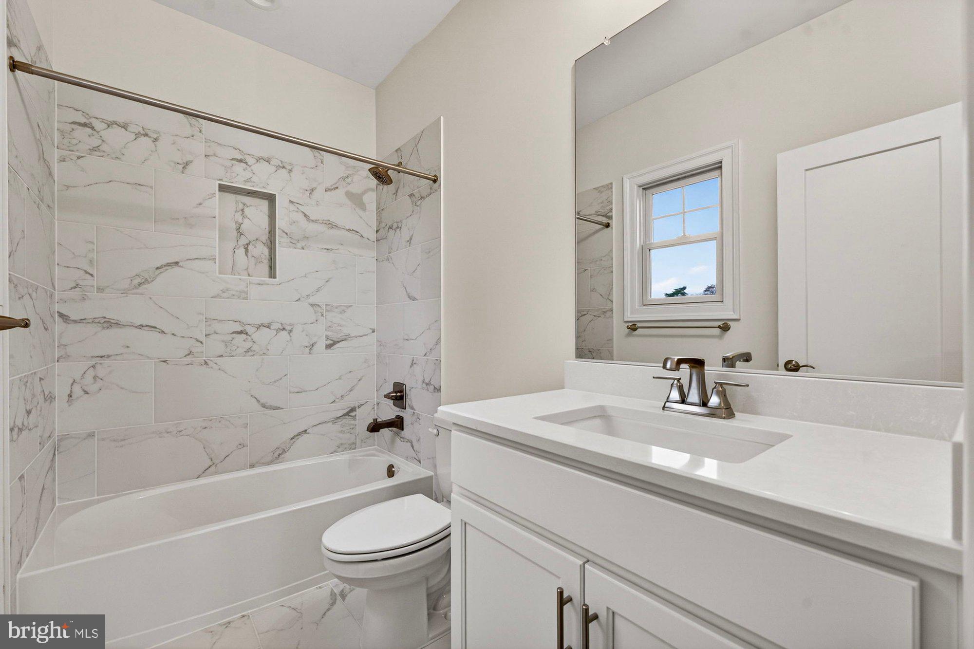 VIENNA WOODS - Residential