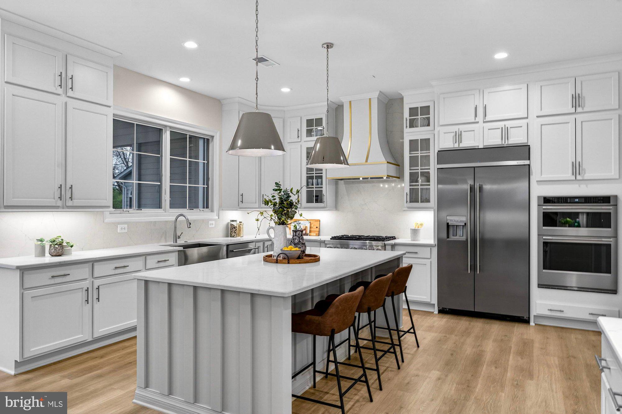 VIENNA WOODS - Residential