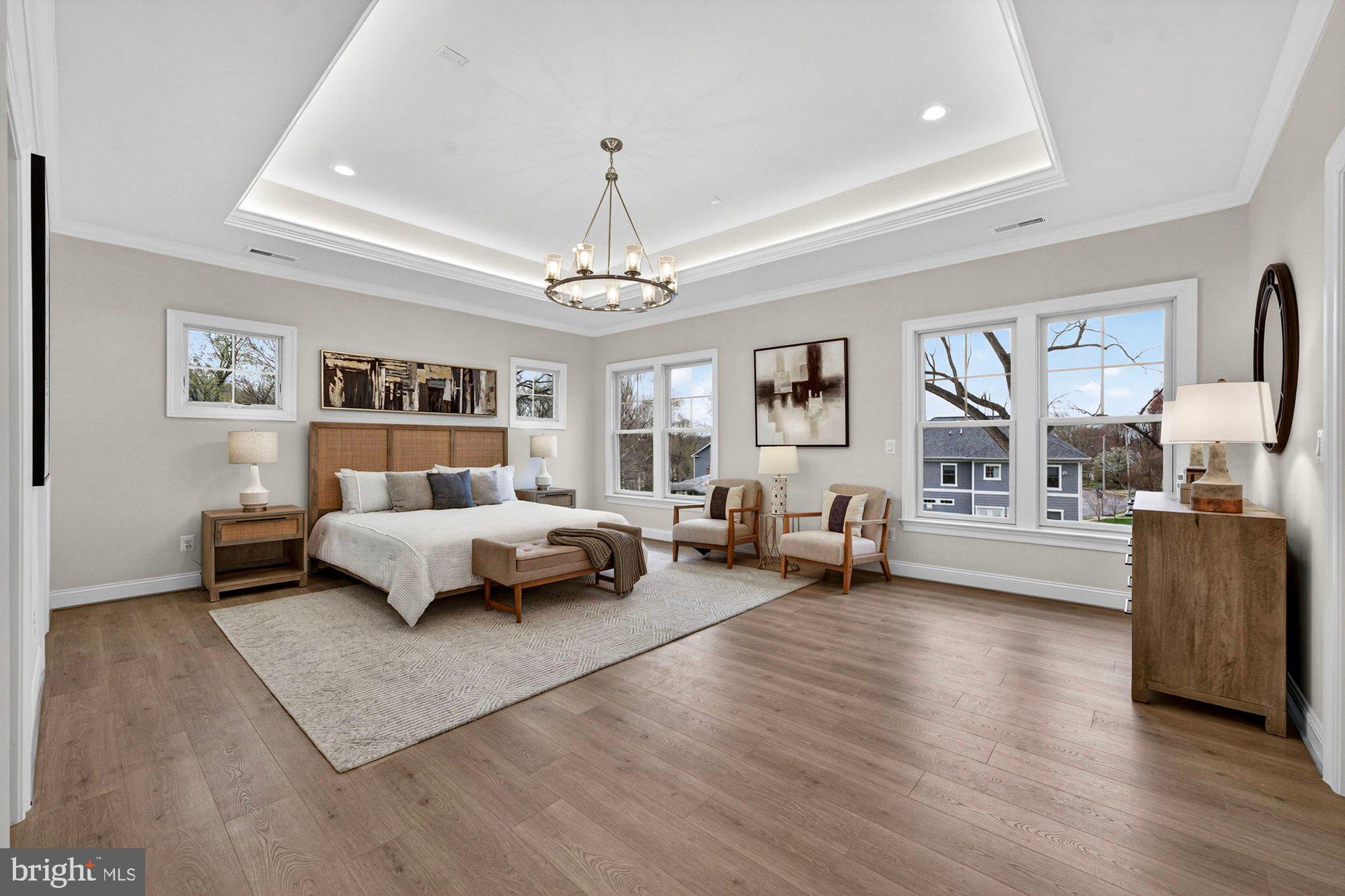 VIENNA WOODS - Residential