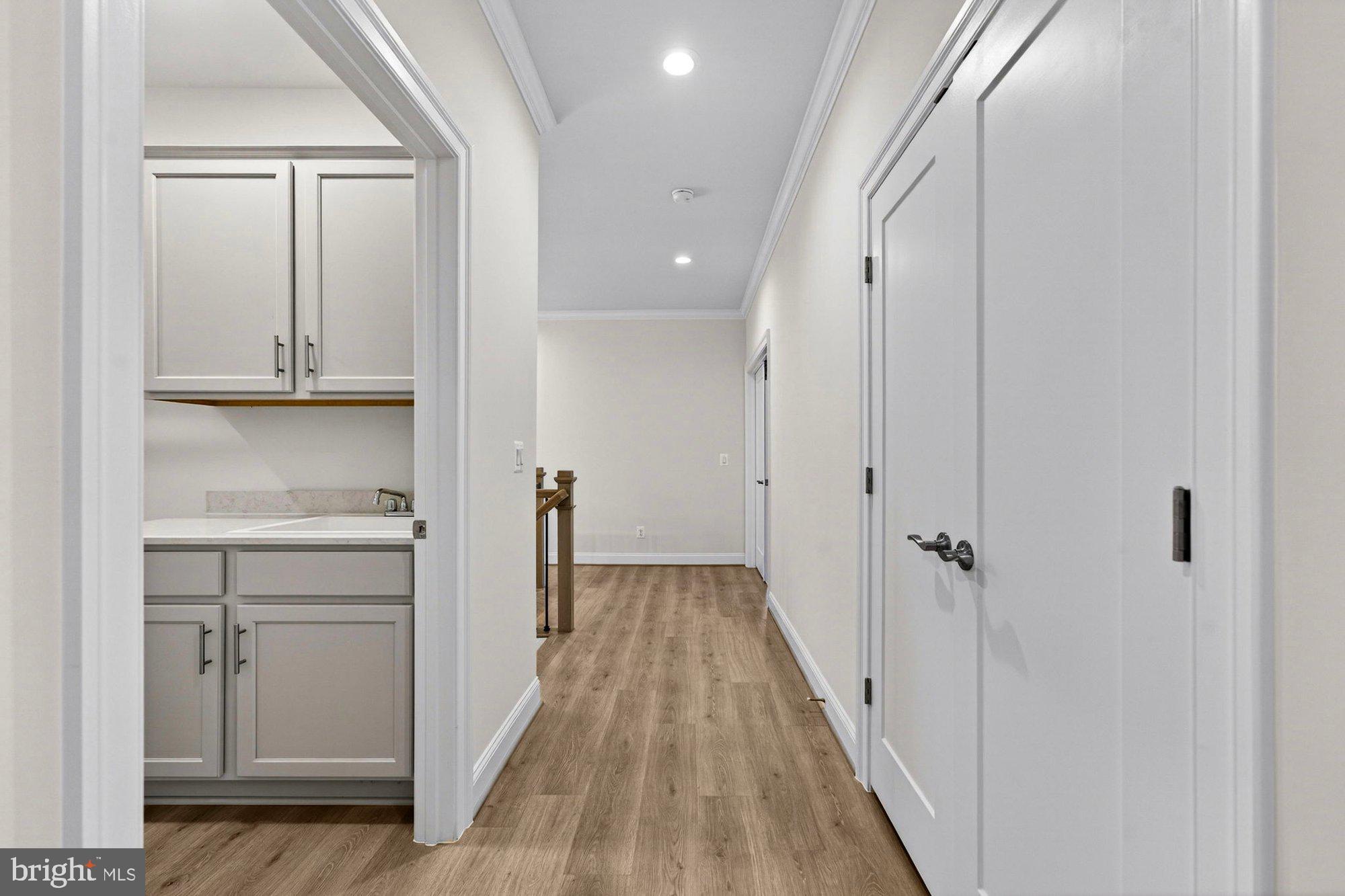 VIENNA WOODS - Residential