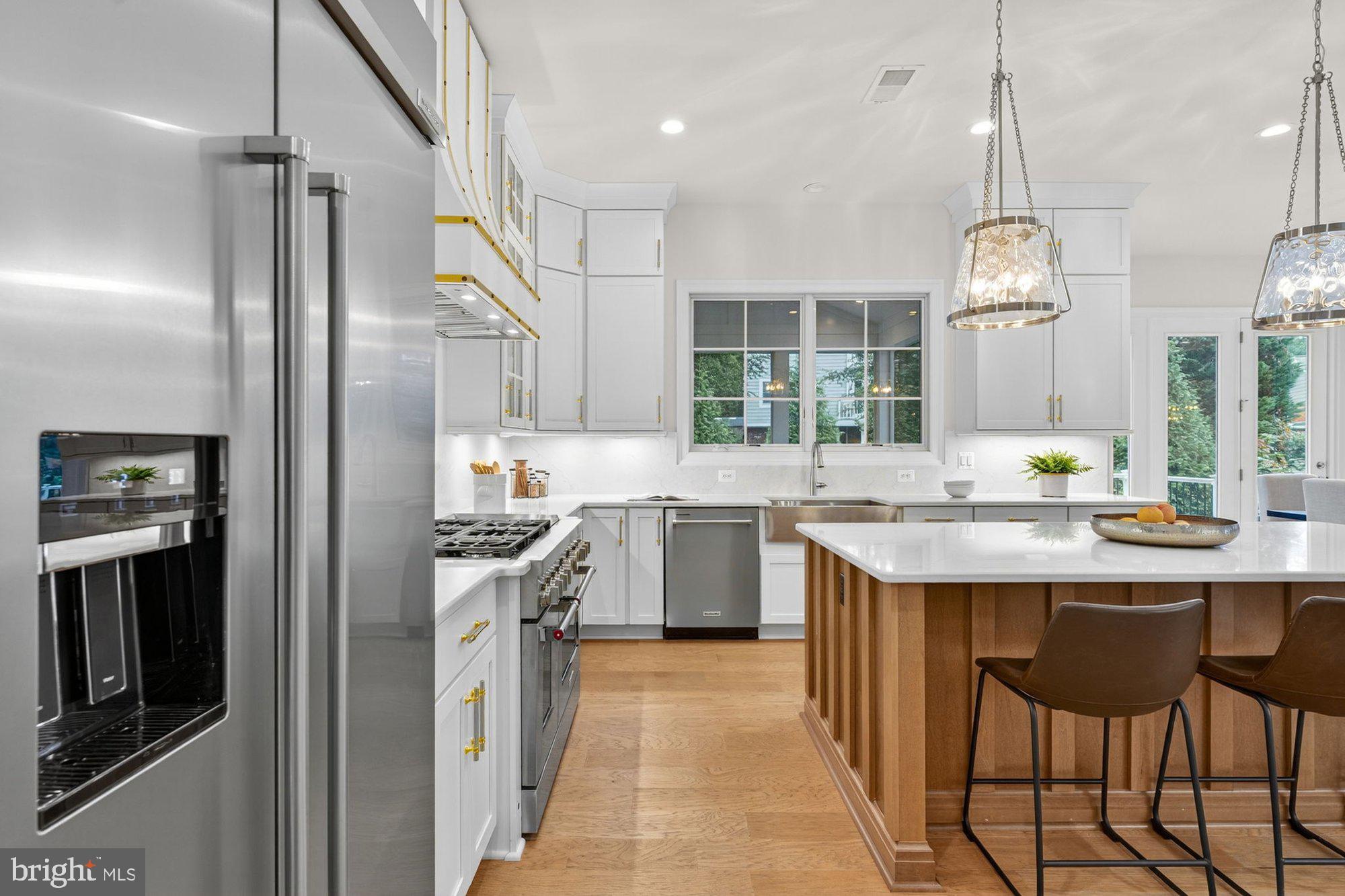 VIENNA WOODS - Residential