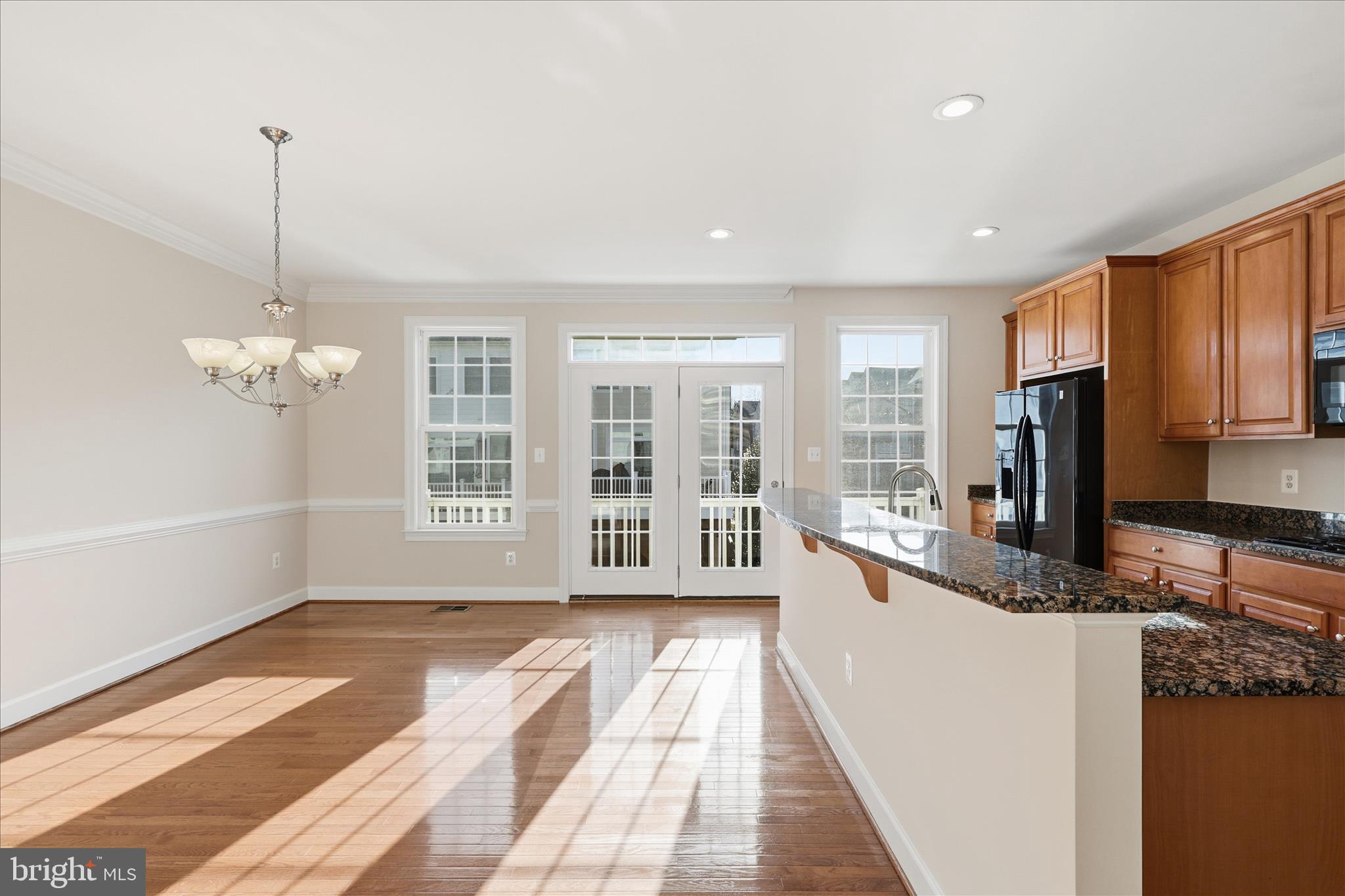 SPRING PARK STATION - Residential