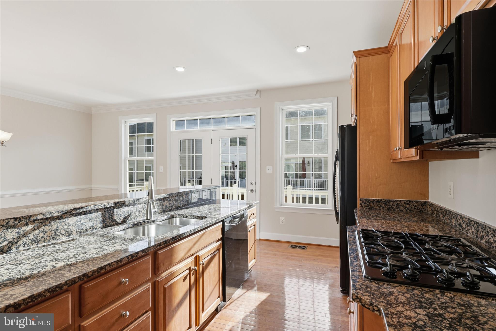 SPRING PARK STATION - Residential