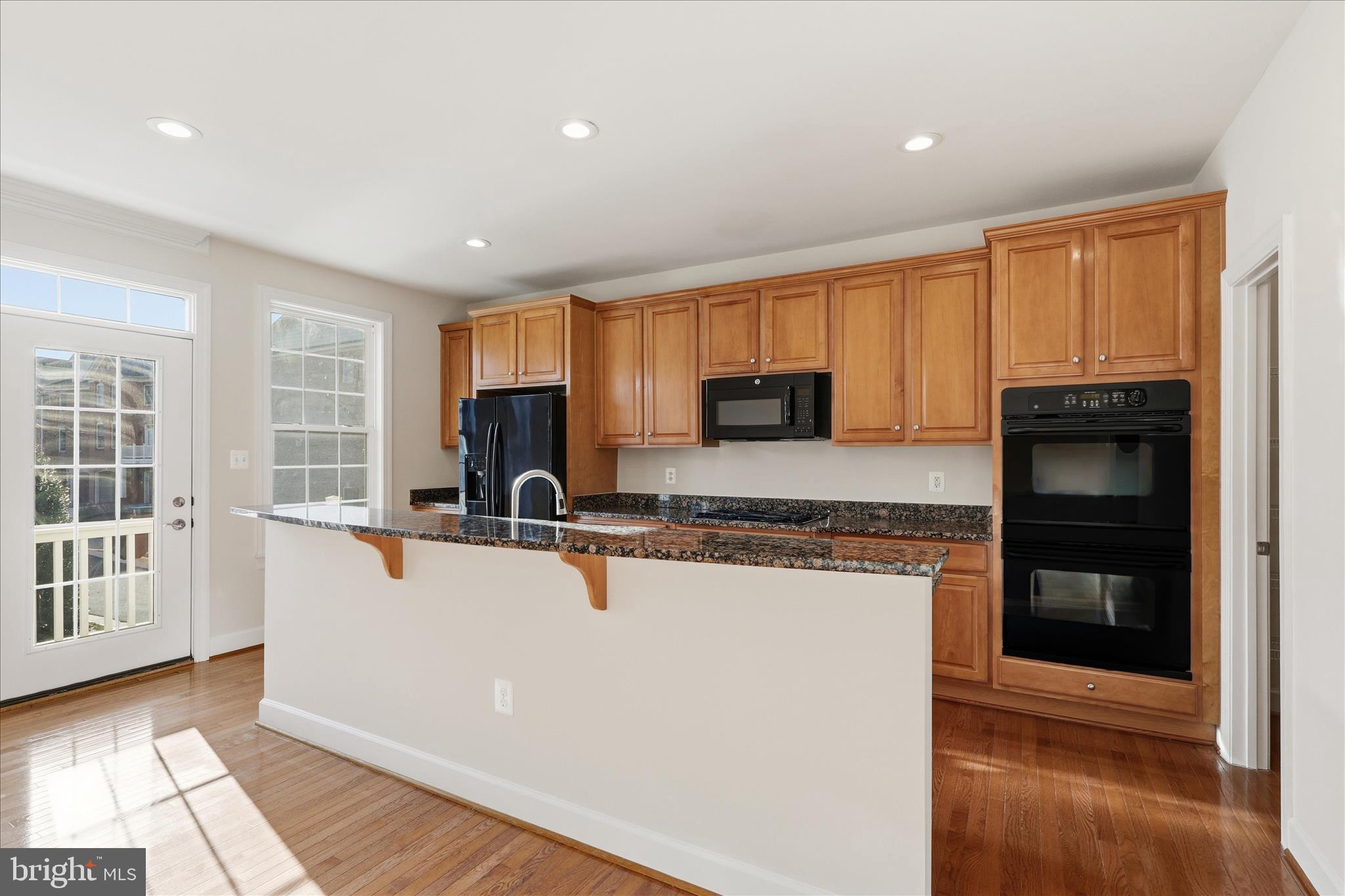 SPRING PARK STATION - Residential