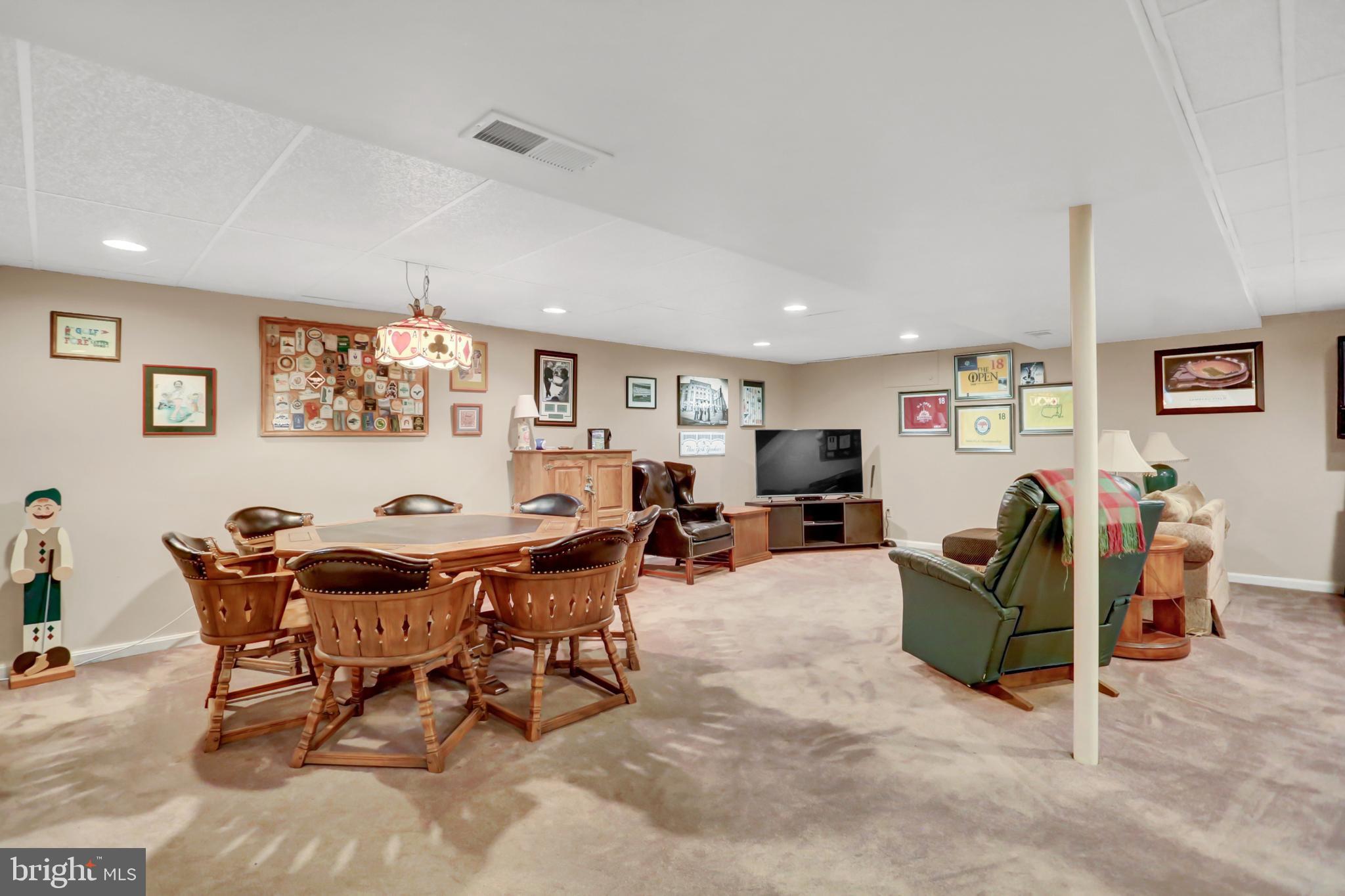SOUTH GUILFORD - Residential