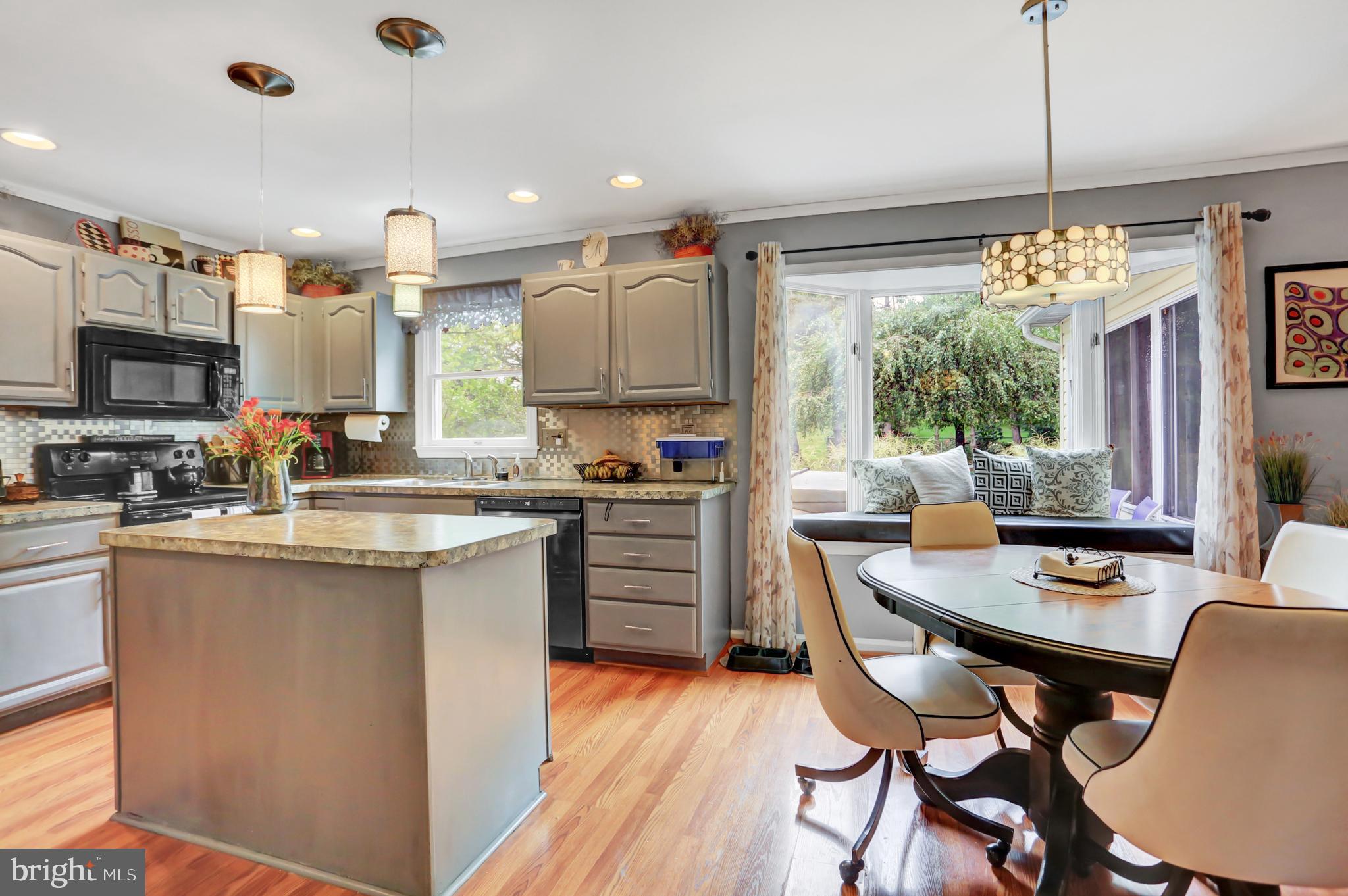 SOUTH GUILFORD - Residential