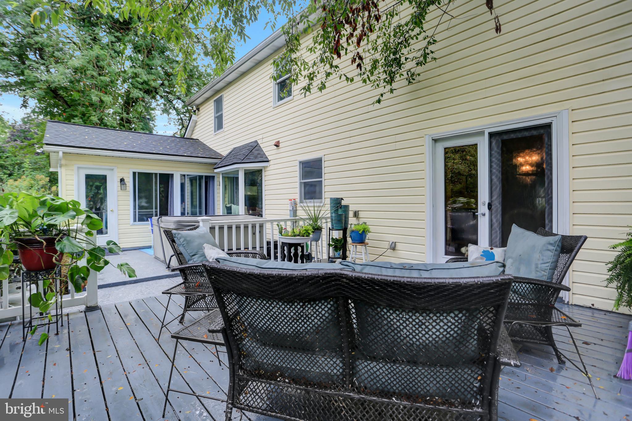 SOUTH GUILFORD - Residential