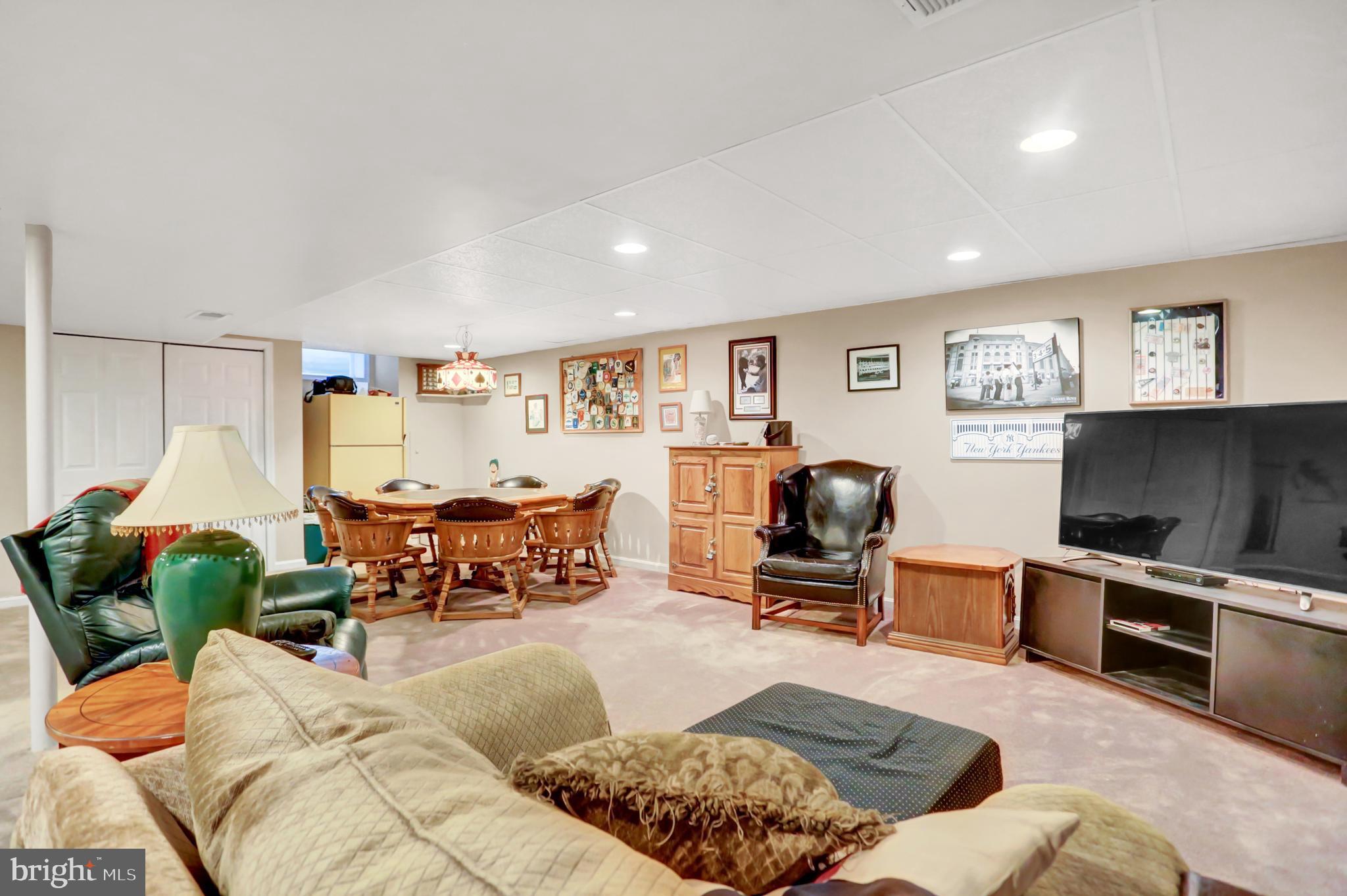 SOUTH GUILFORD - Residential