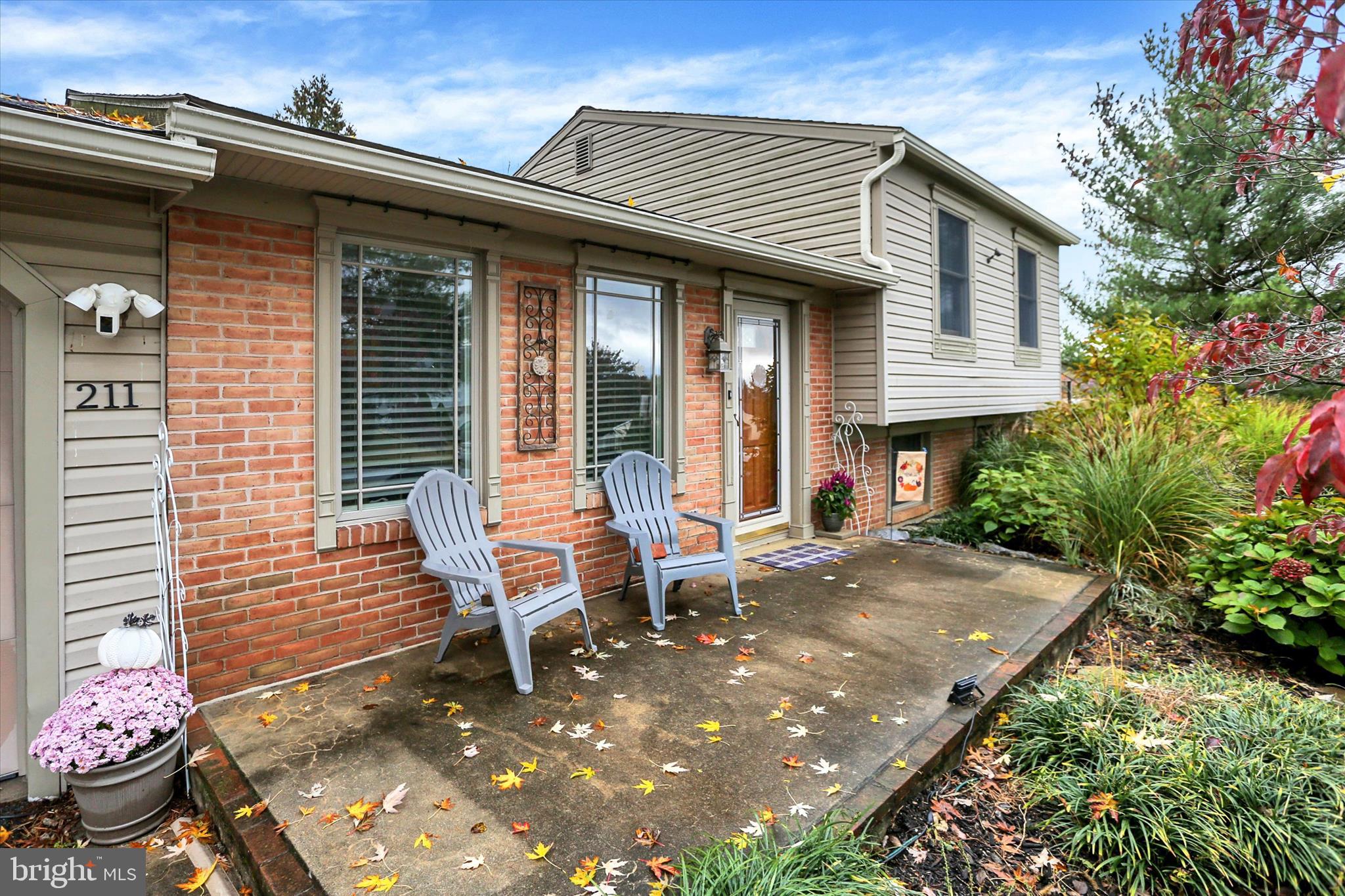 211 EDDINGTON AVENUE