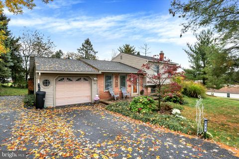 211 EDDINGTON AVENUE HARRISBURG PA 17111