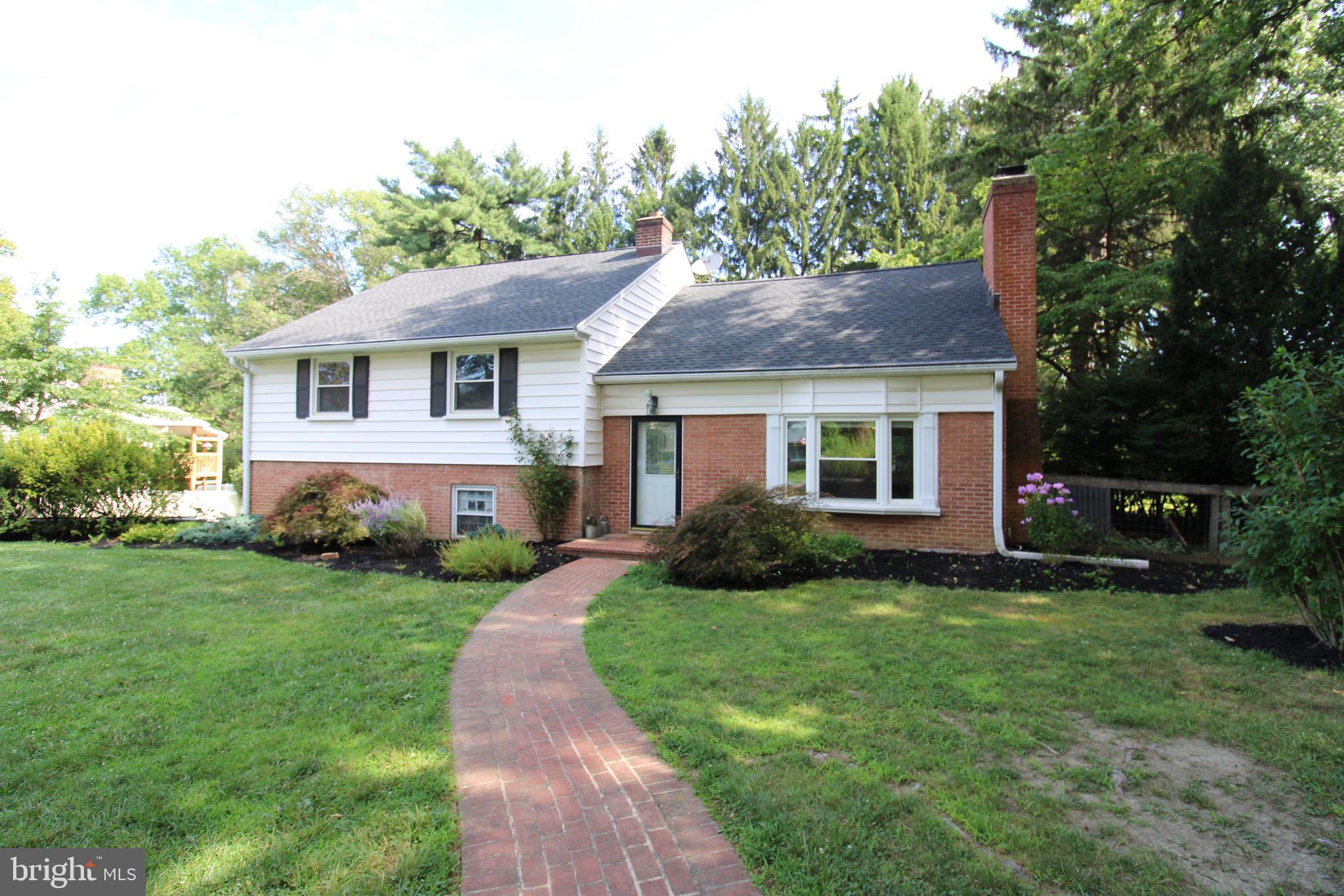 1133 COLONIAL ROAD