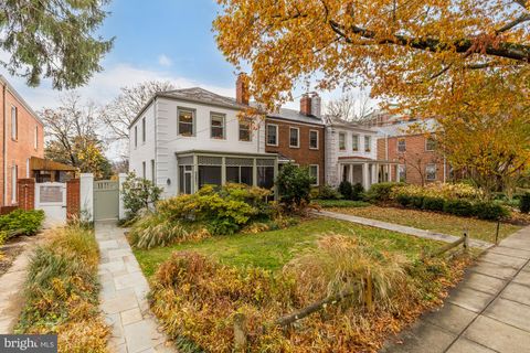 5221 CHEVY CHASE PARKWAY NW WASHINGTON DC 20015