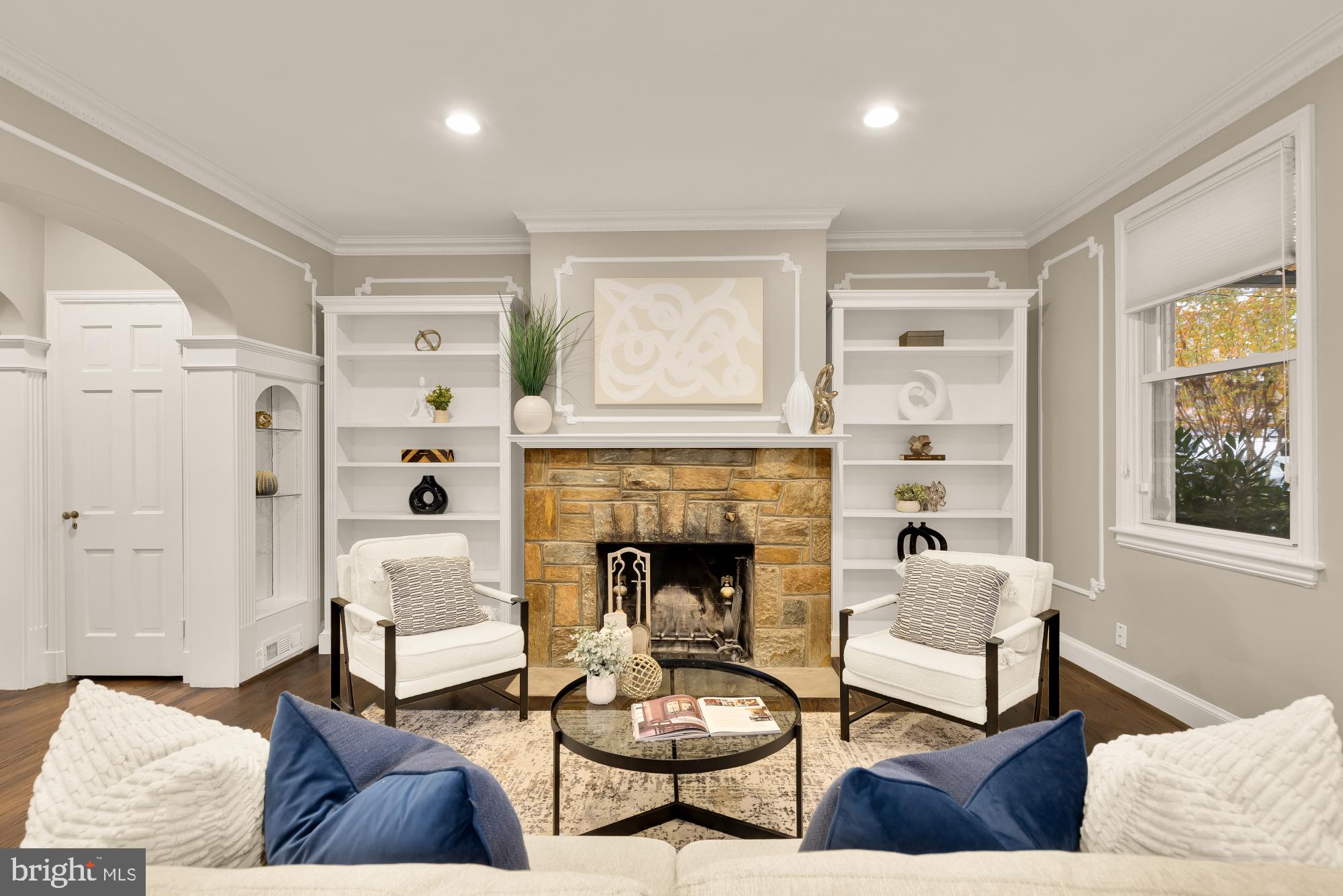 5221 CHEVY CHASE PARKWAY NW