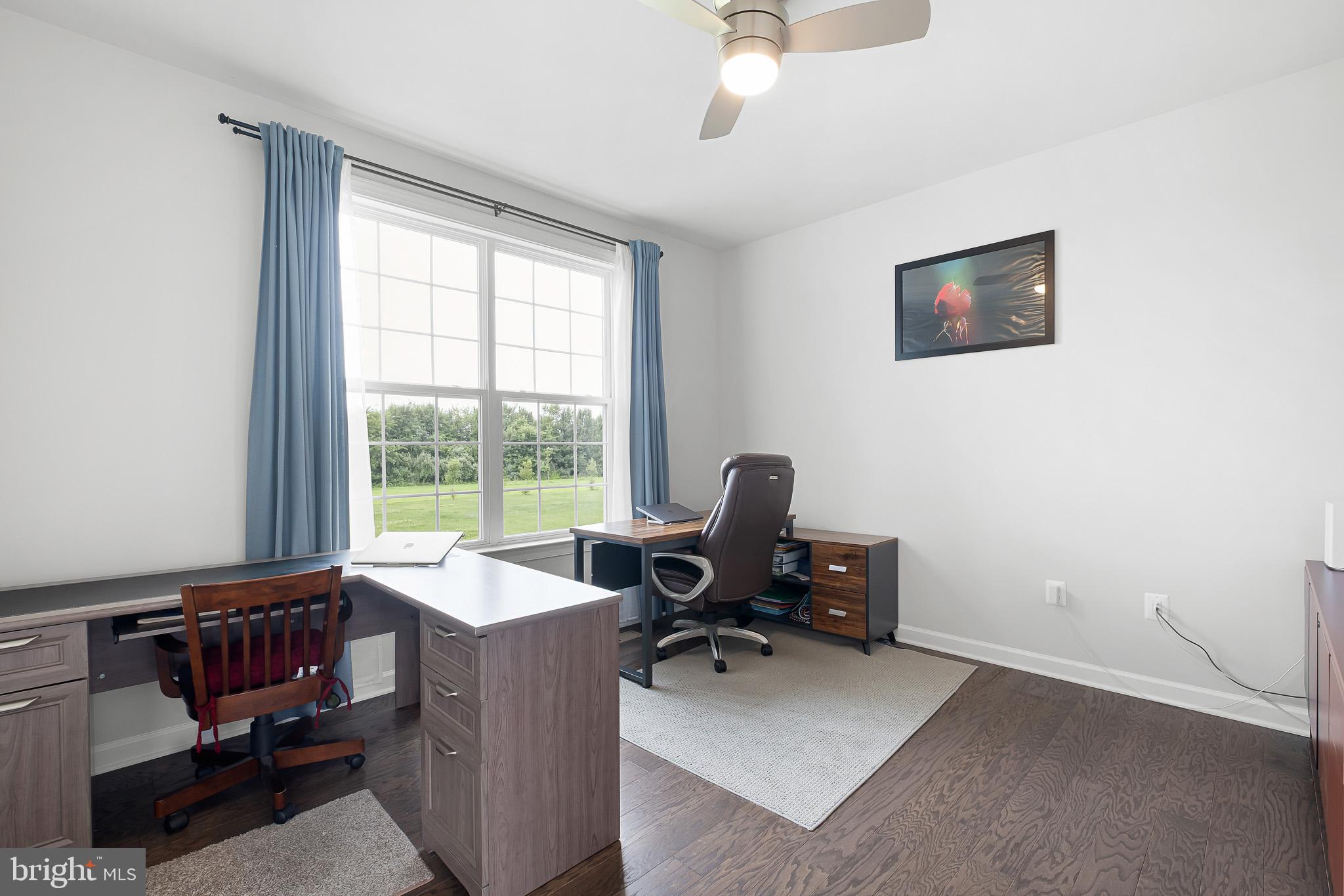 SUMMIT POINTE - Residential