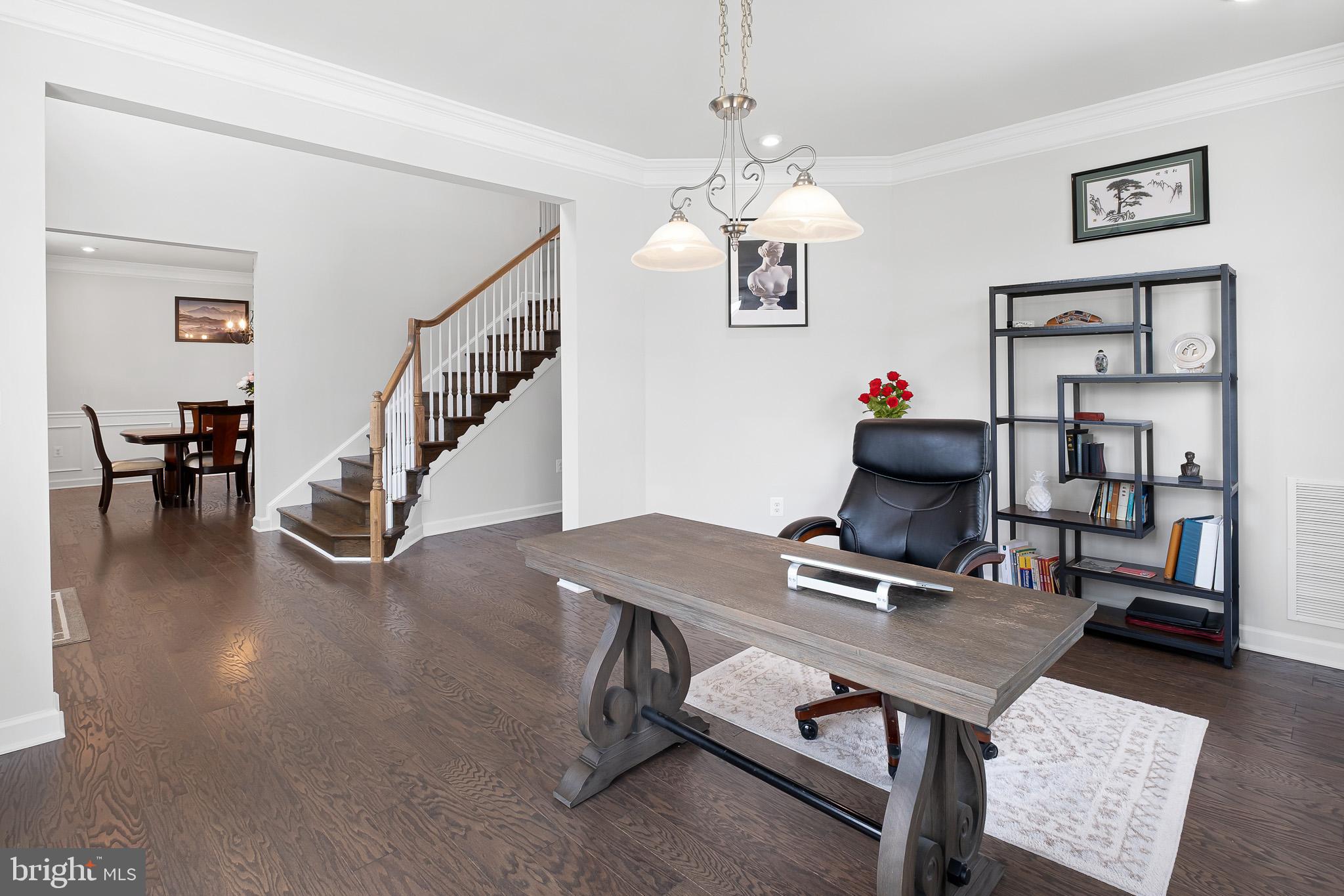 SUMMIT POINTE - Residential