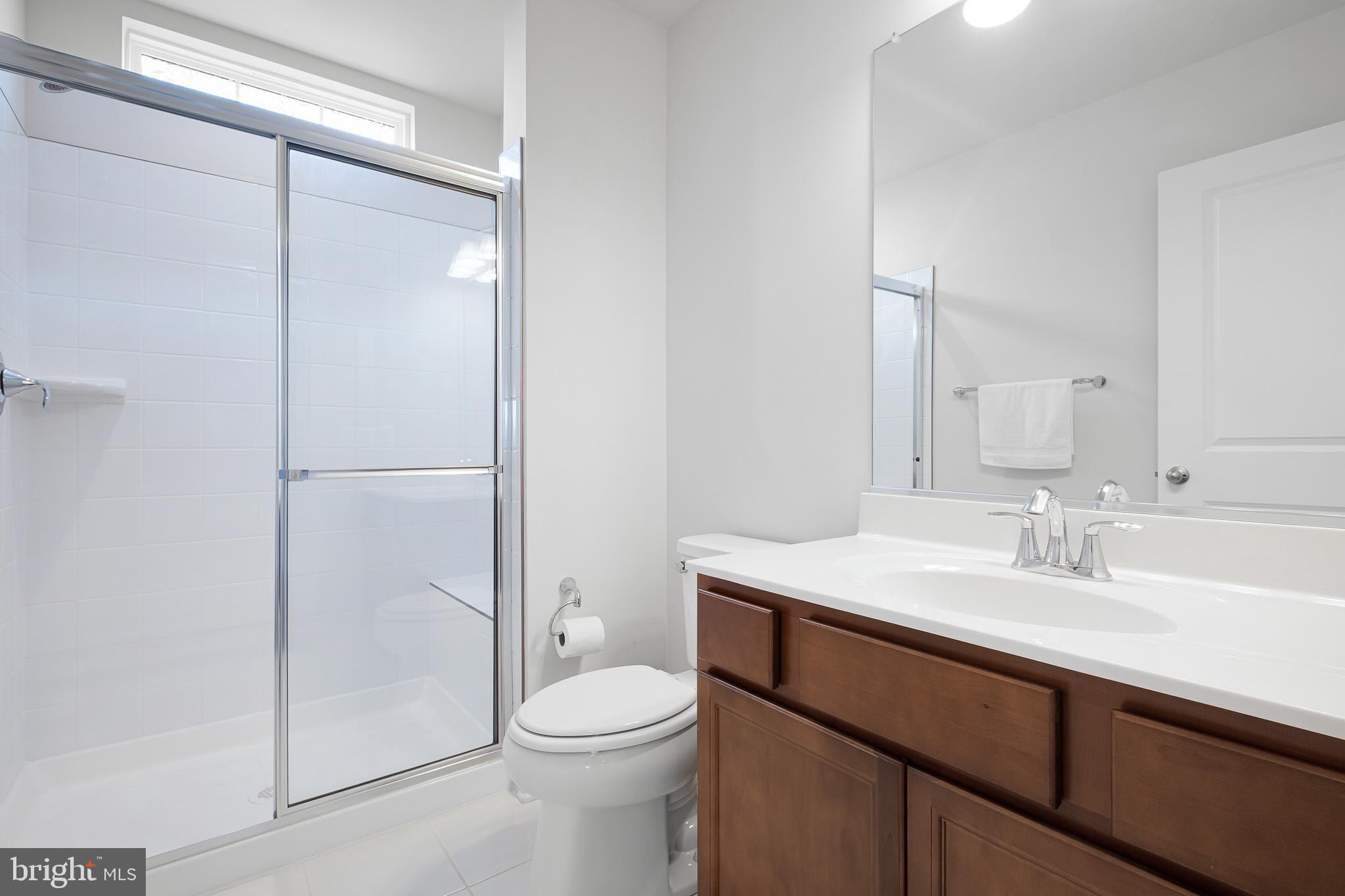 SUMMIT POINTE - Residential