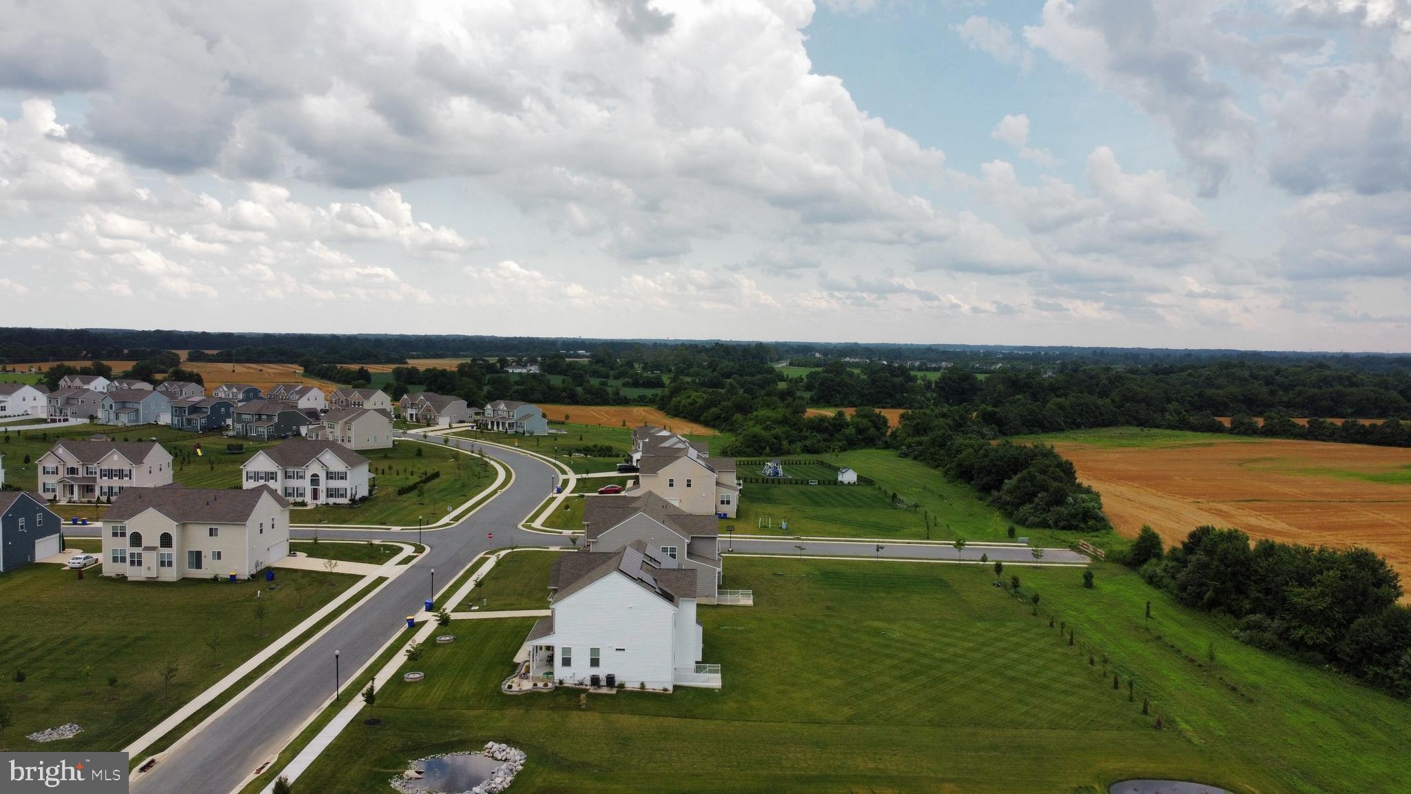 SUMMIT POINTE - Residential