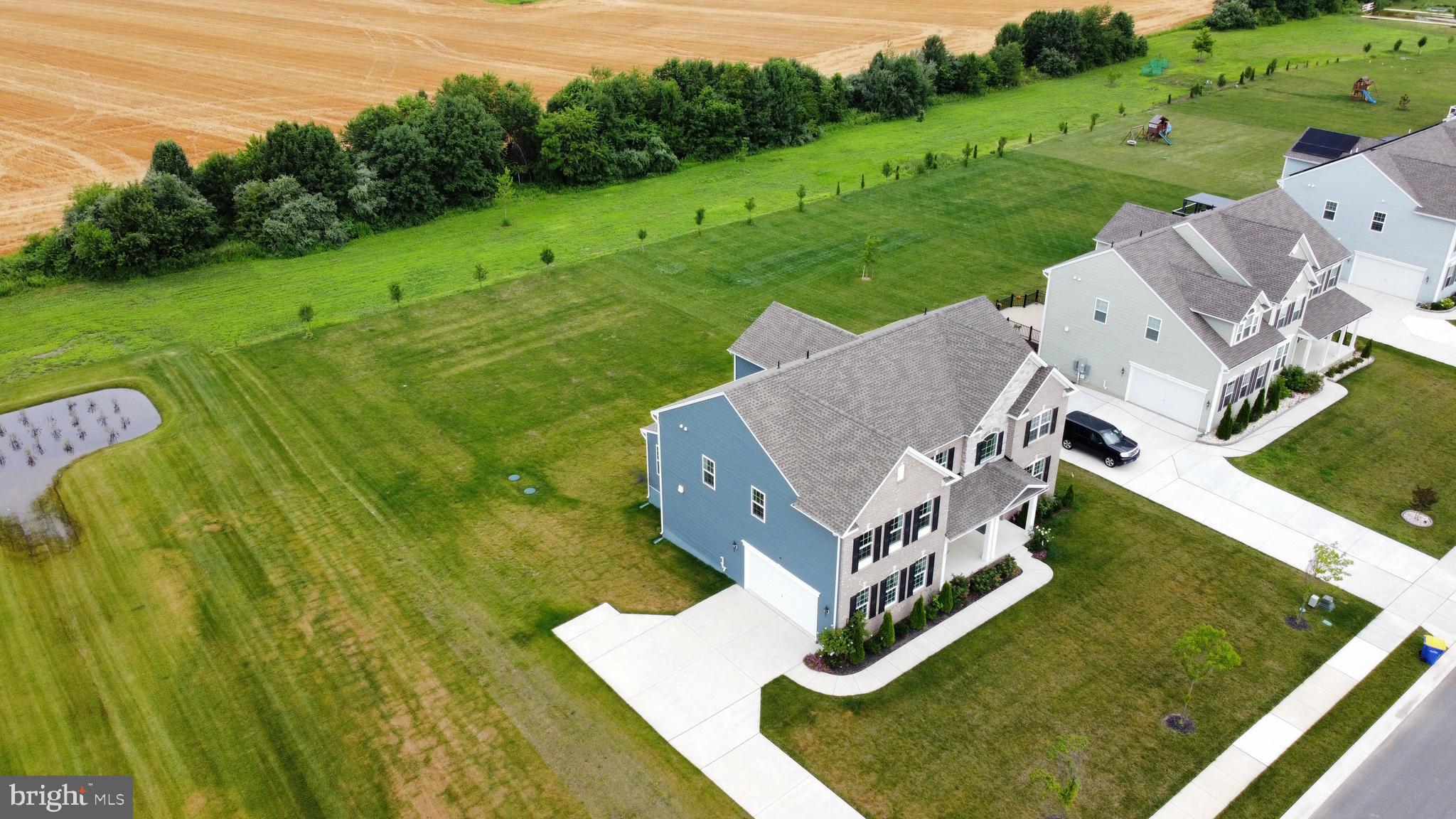 SUMMIT POINTE - Residential