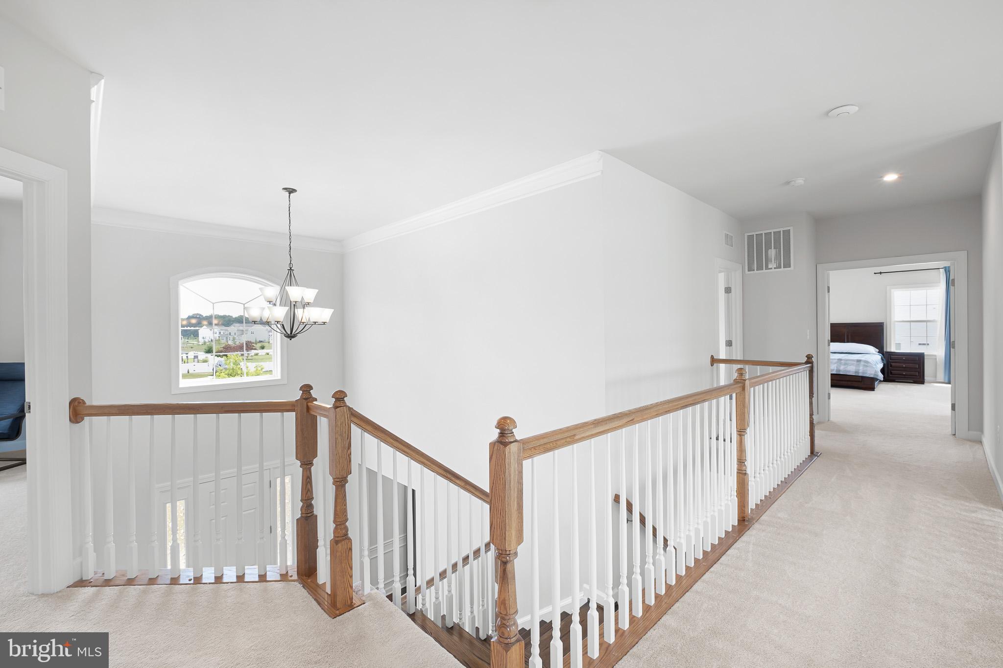 SUMMIT POINTE - Residential