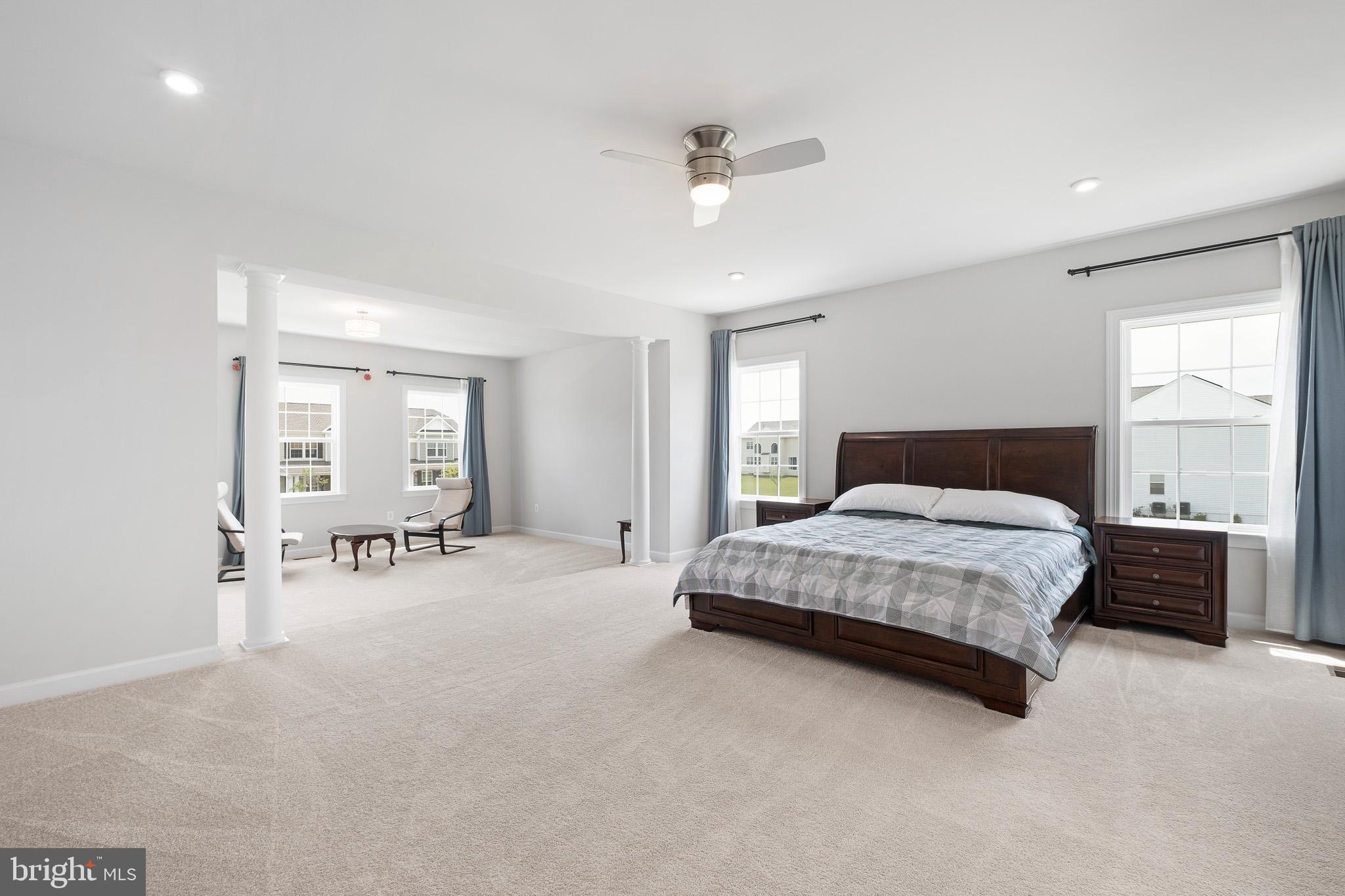 SUMMIT POINTE - Residential