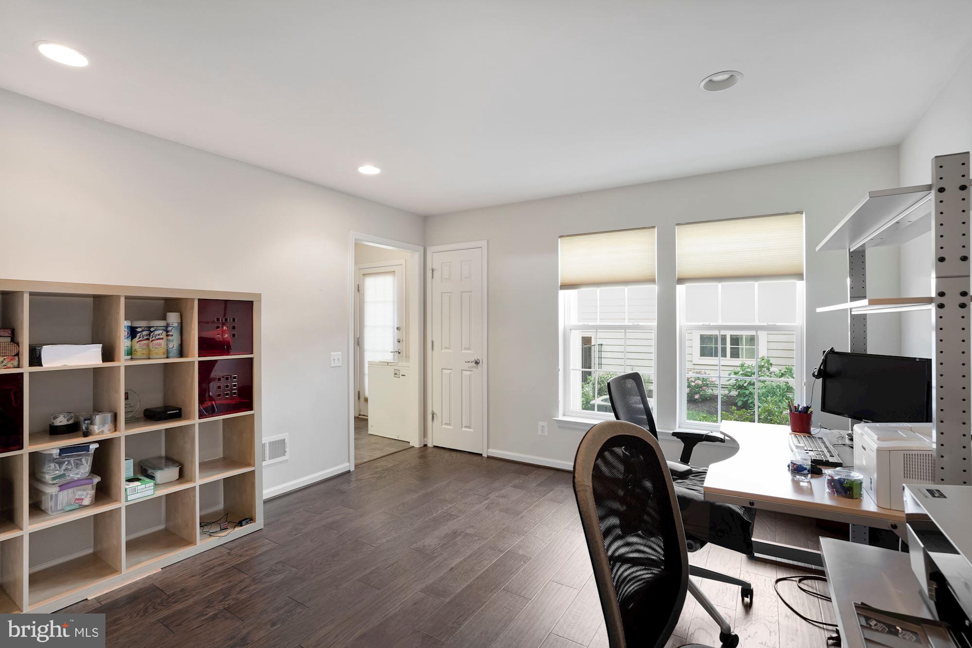 OAKLAWN - Residential