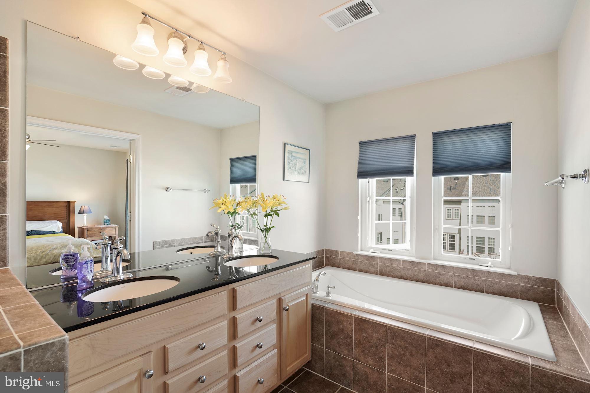 OAKLAWN - Residential