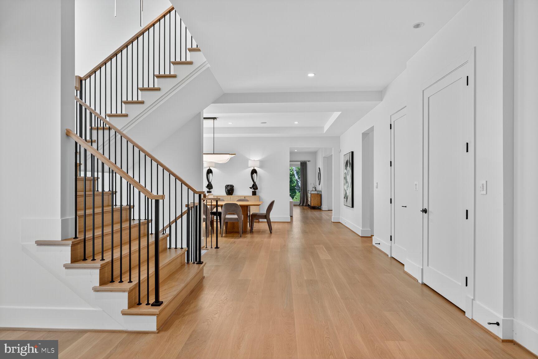 INGLESIDE - Residential