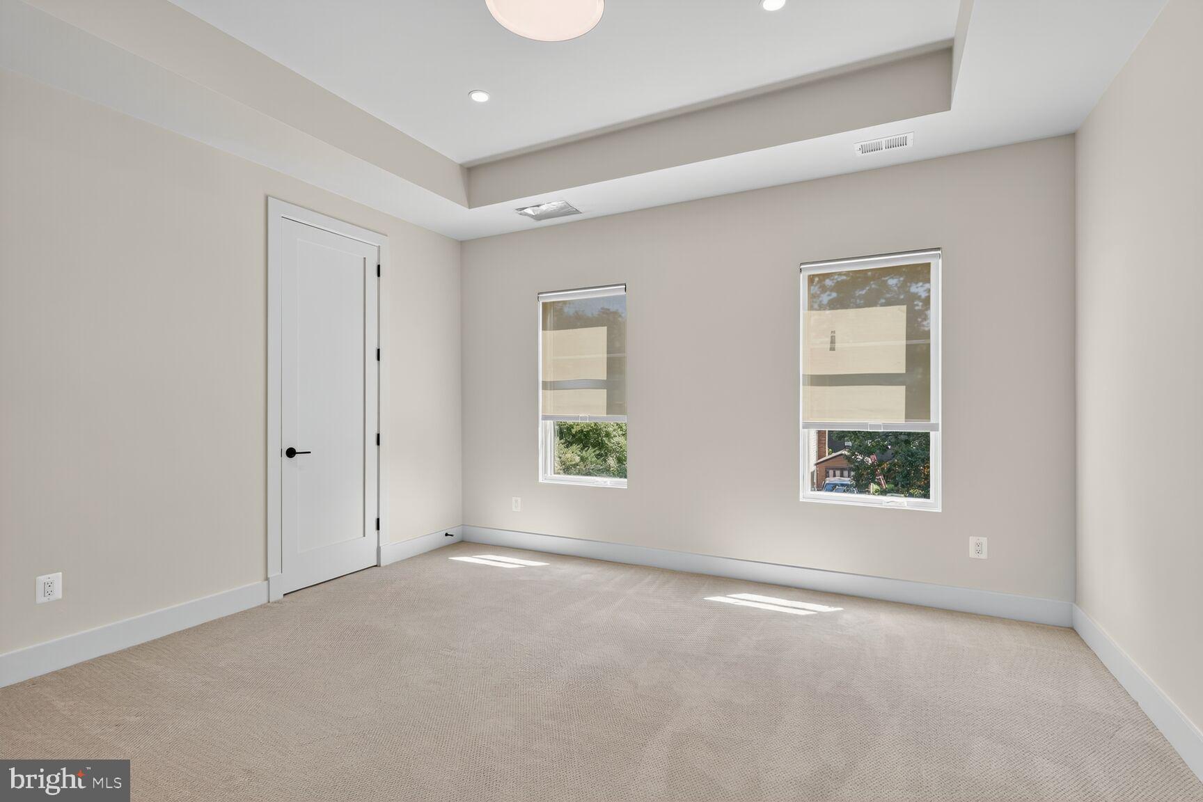 INGLESIDE - Residential