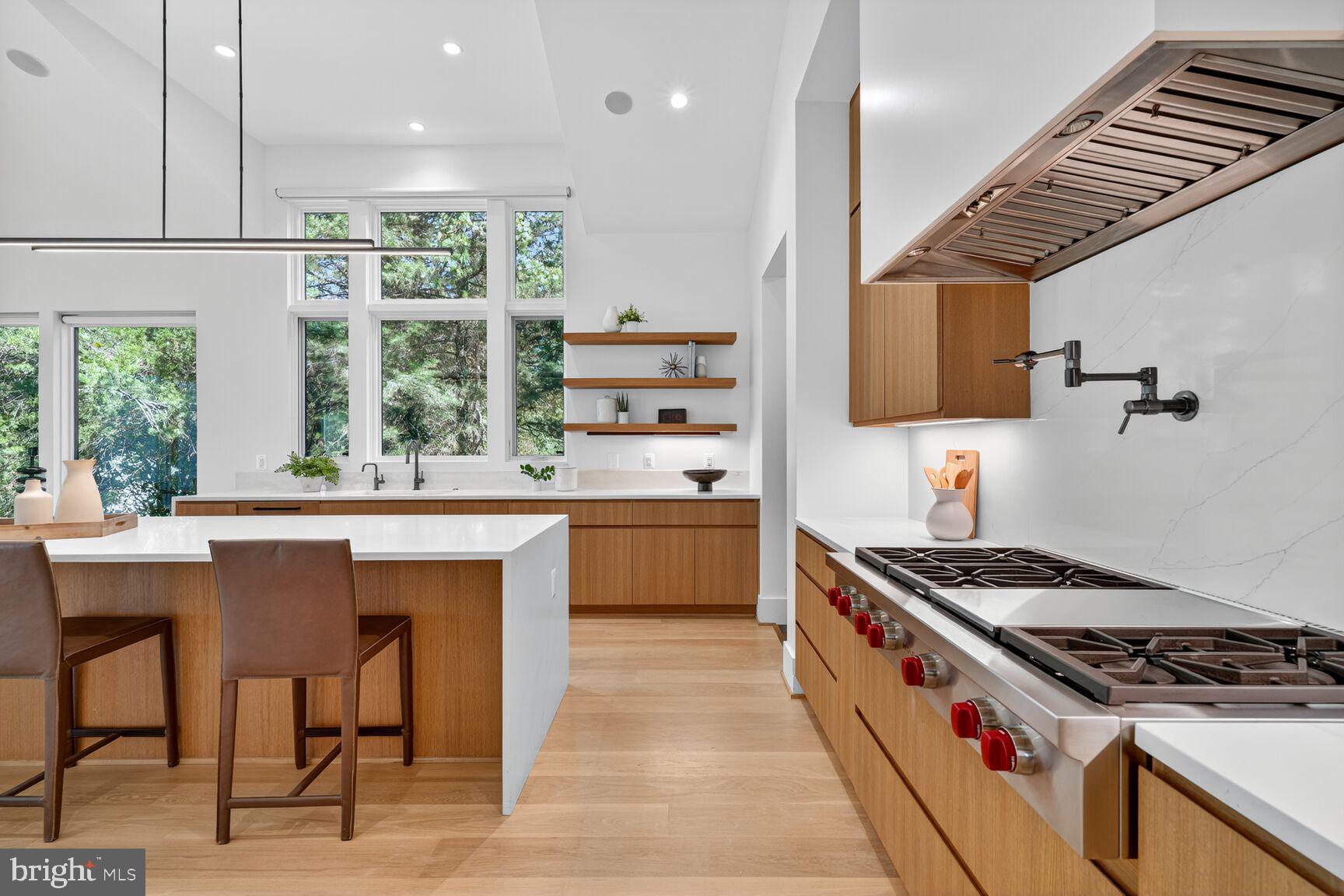 INGLESIDE - Residential