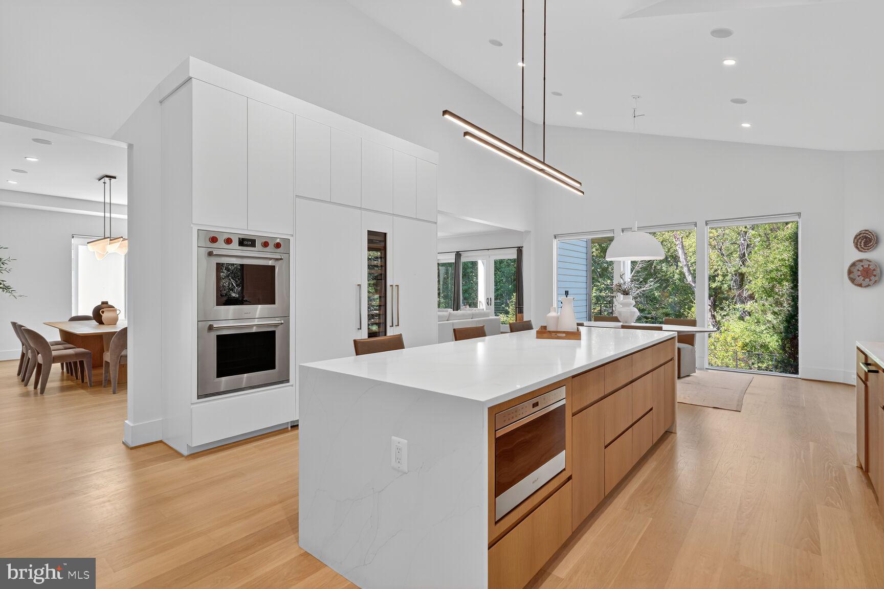 INGLESIDE - Residential