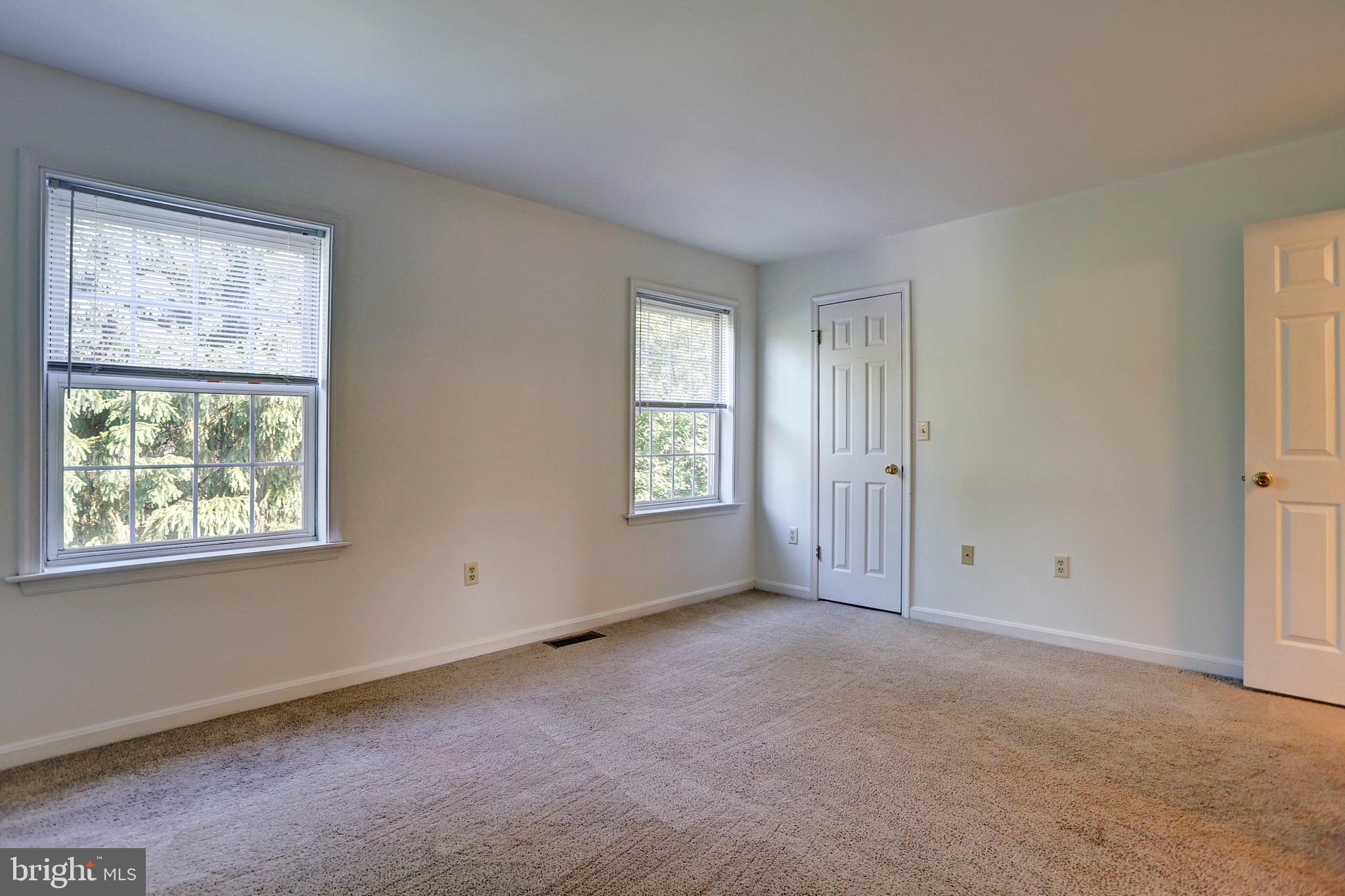 BEAUMONT SQUARE - Residential