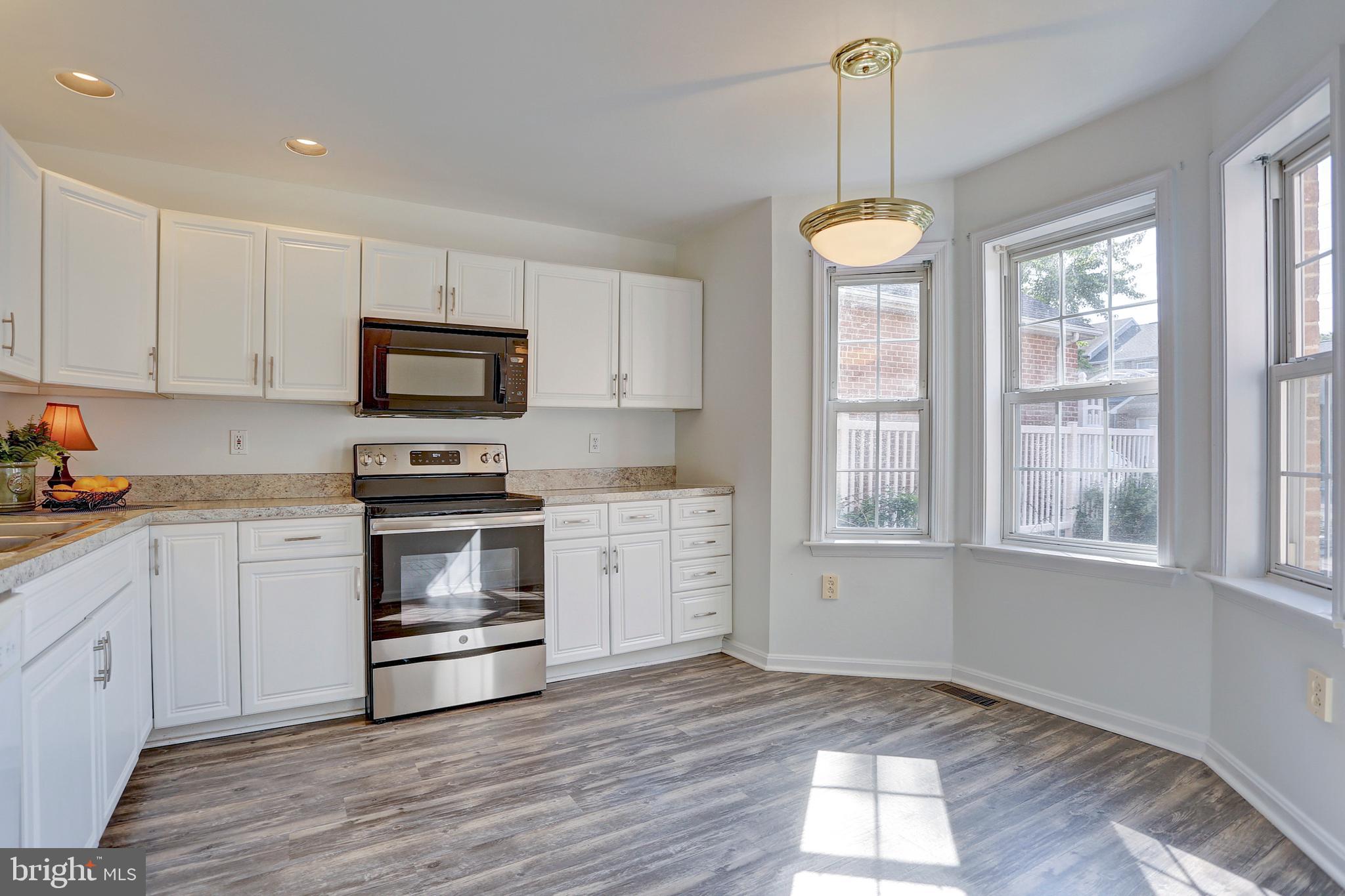 BEAUMONT SQUARE - Residential