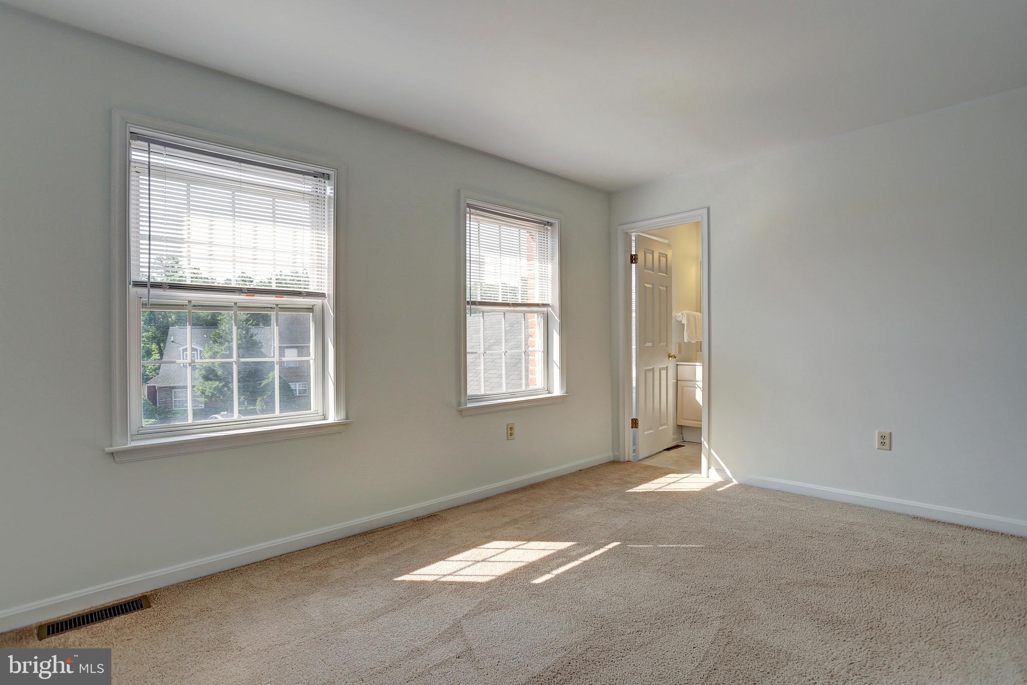 BEAUMONT SQUARE - Residential