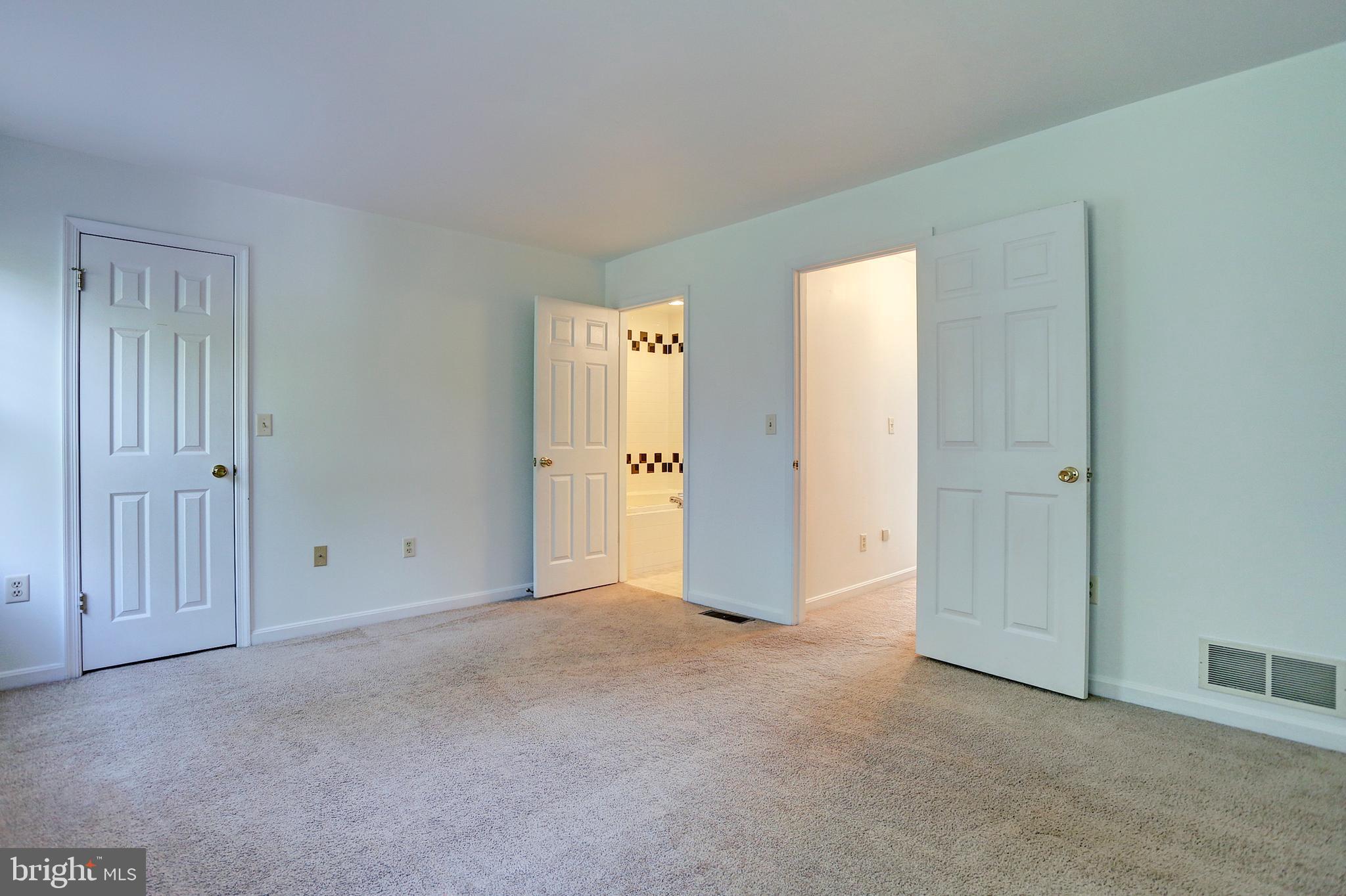 BEAUMONT SQUARE - Residential