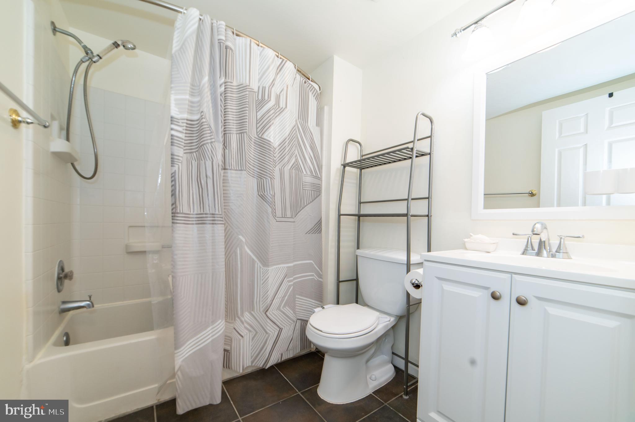 PONDS AT CENTREVILLE - Residential