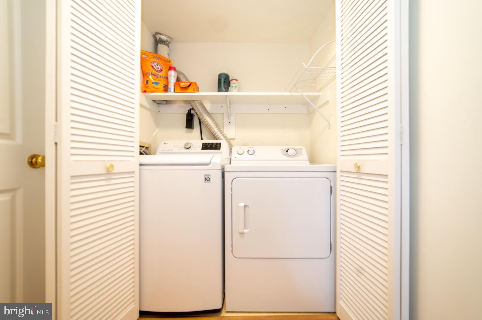 PONDS AT CENTREVILLE - Residential