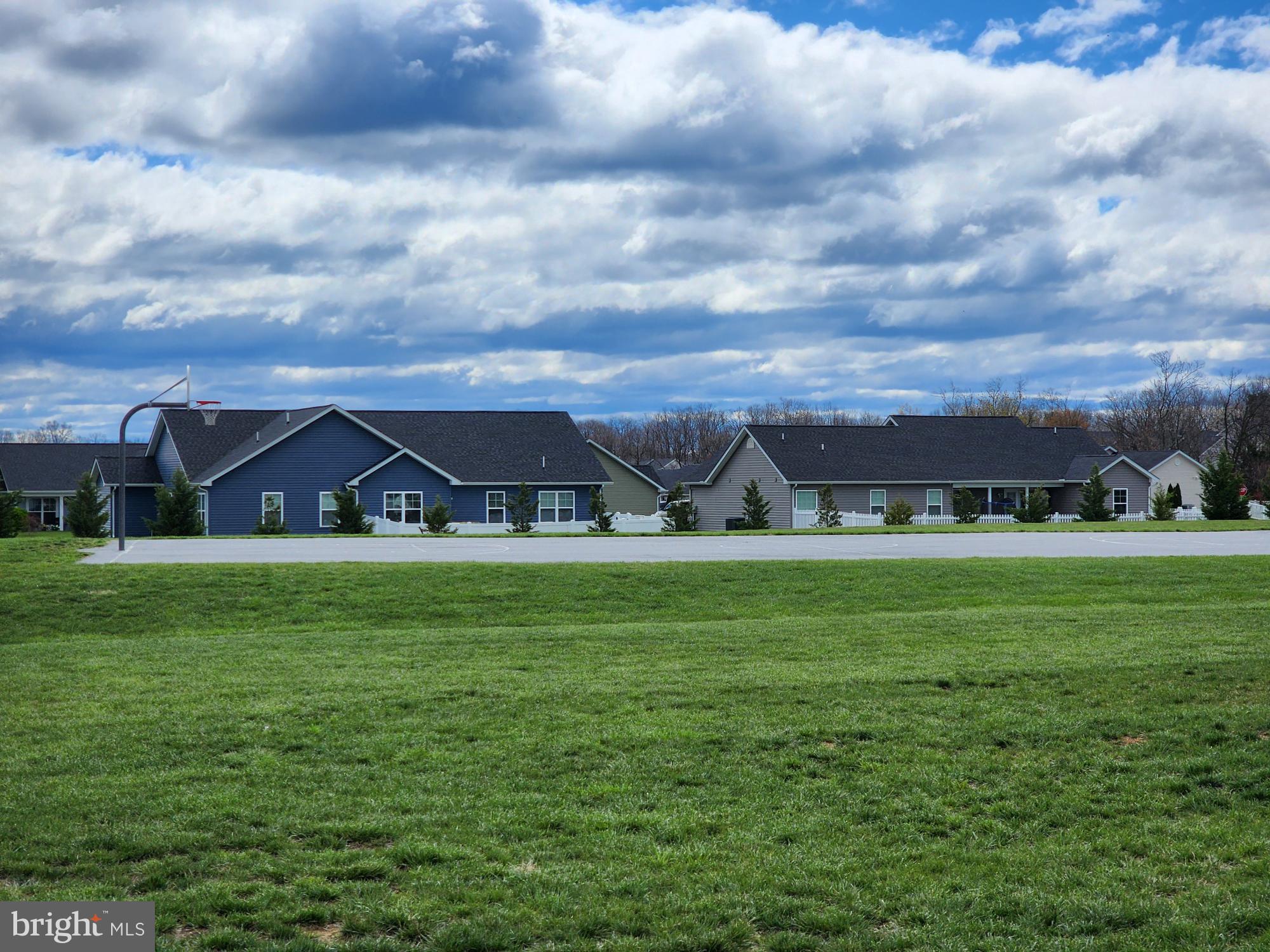 BRIDLE CREEK - Residential