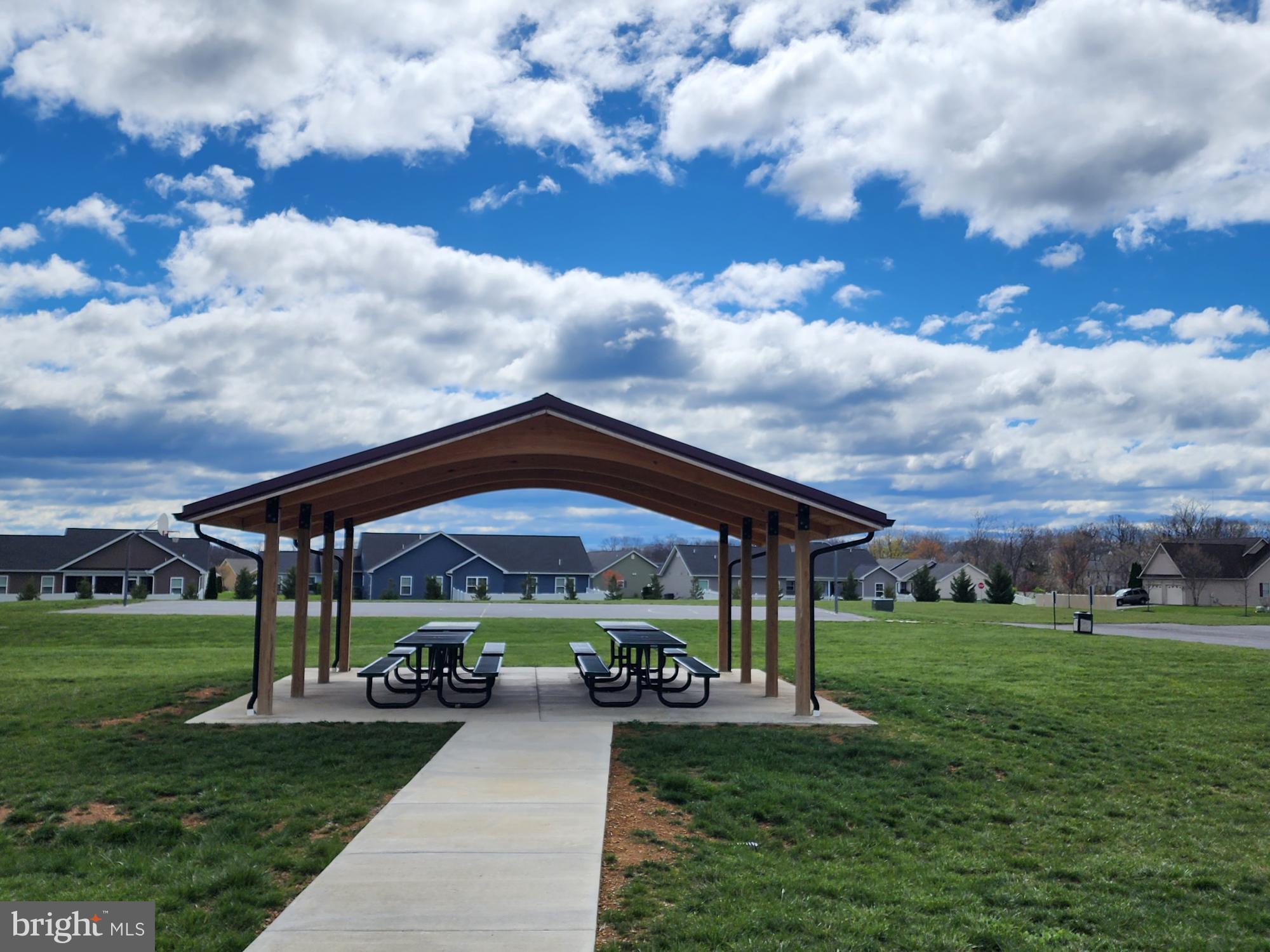 BRIDLE CREEK - Residential