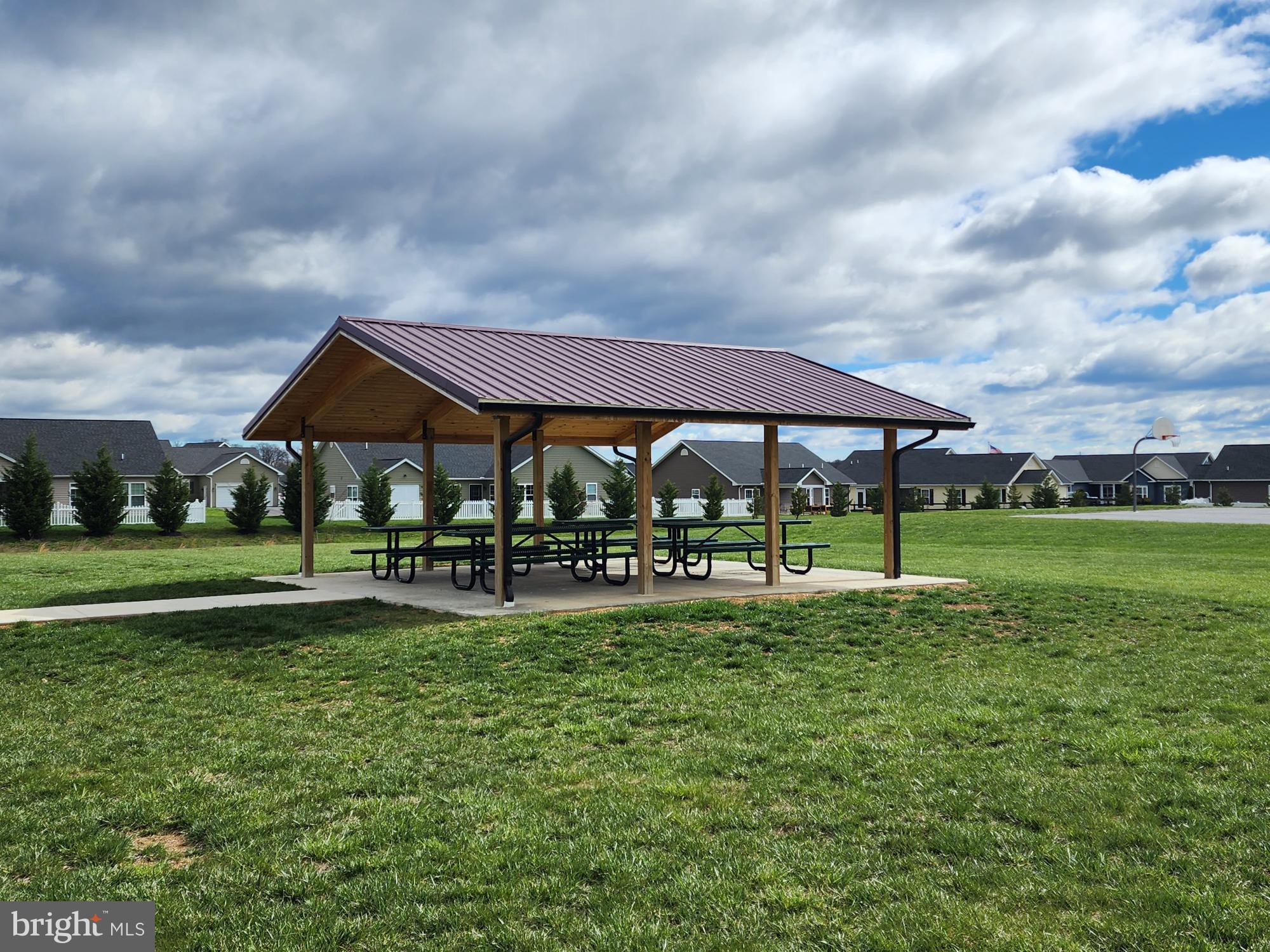 BRIDLE CREEK - Residential