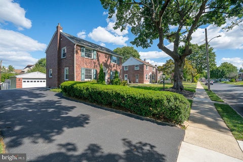 Photo of 43 Netherwood Drive, SPRINGFIELD, PA 19064 (MLS # PADE2117730)