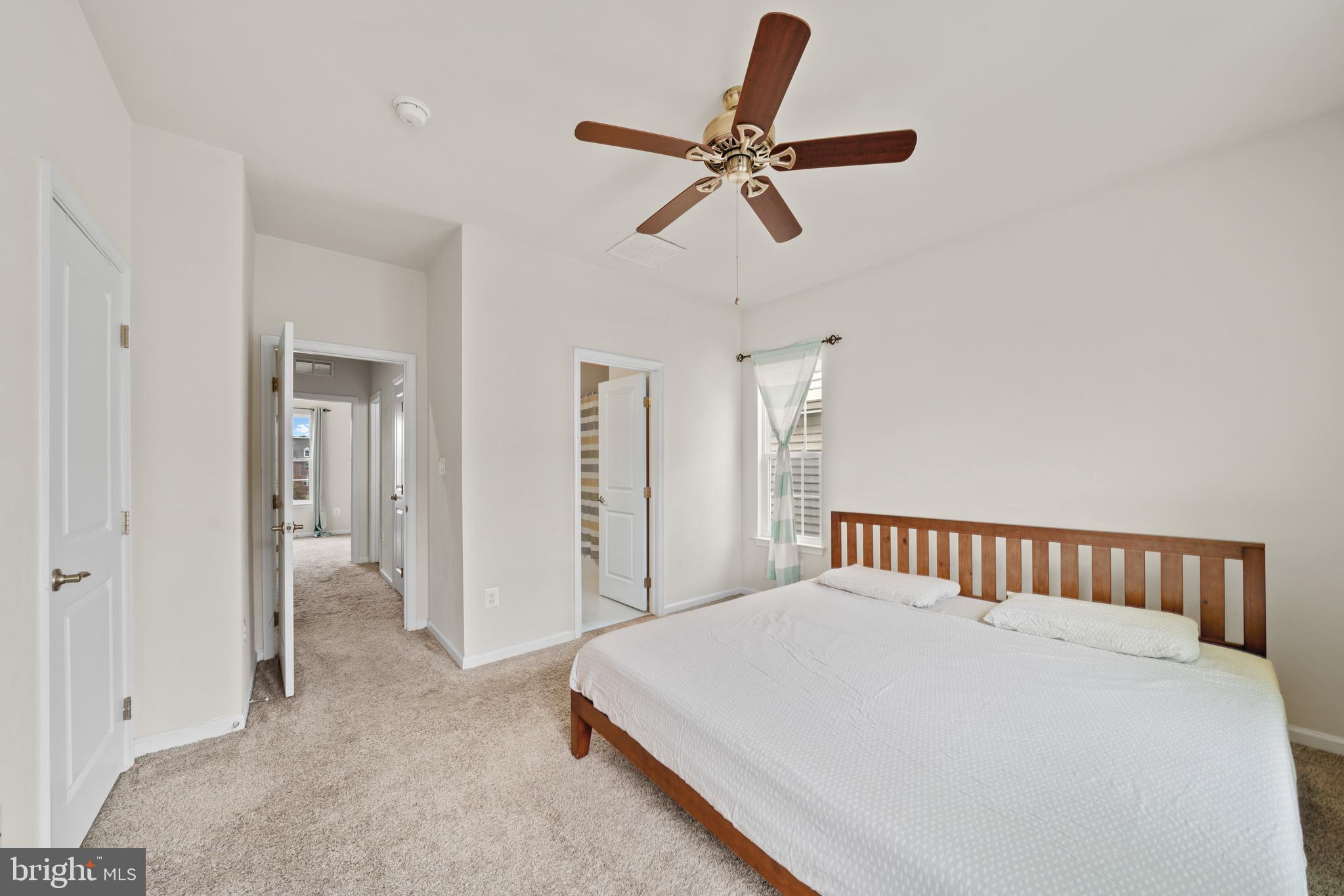 HOWARD SQUARE - Residential Lease