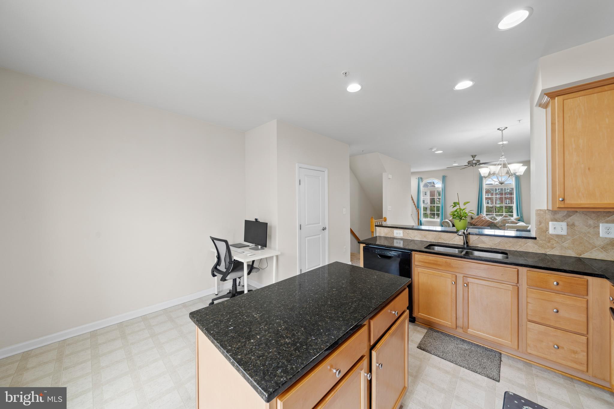 HOWARD SQUARE - Residential Lease