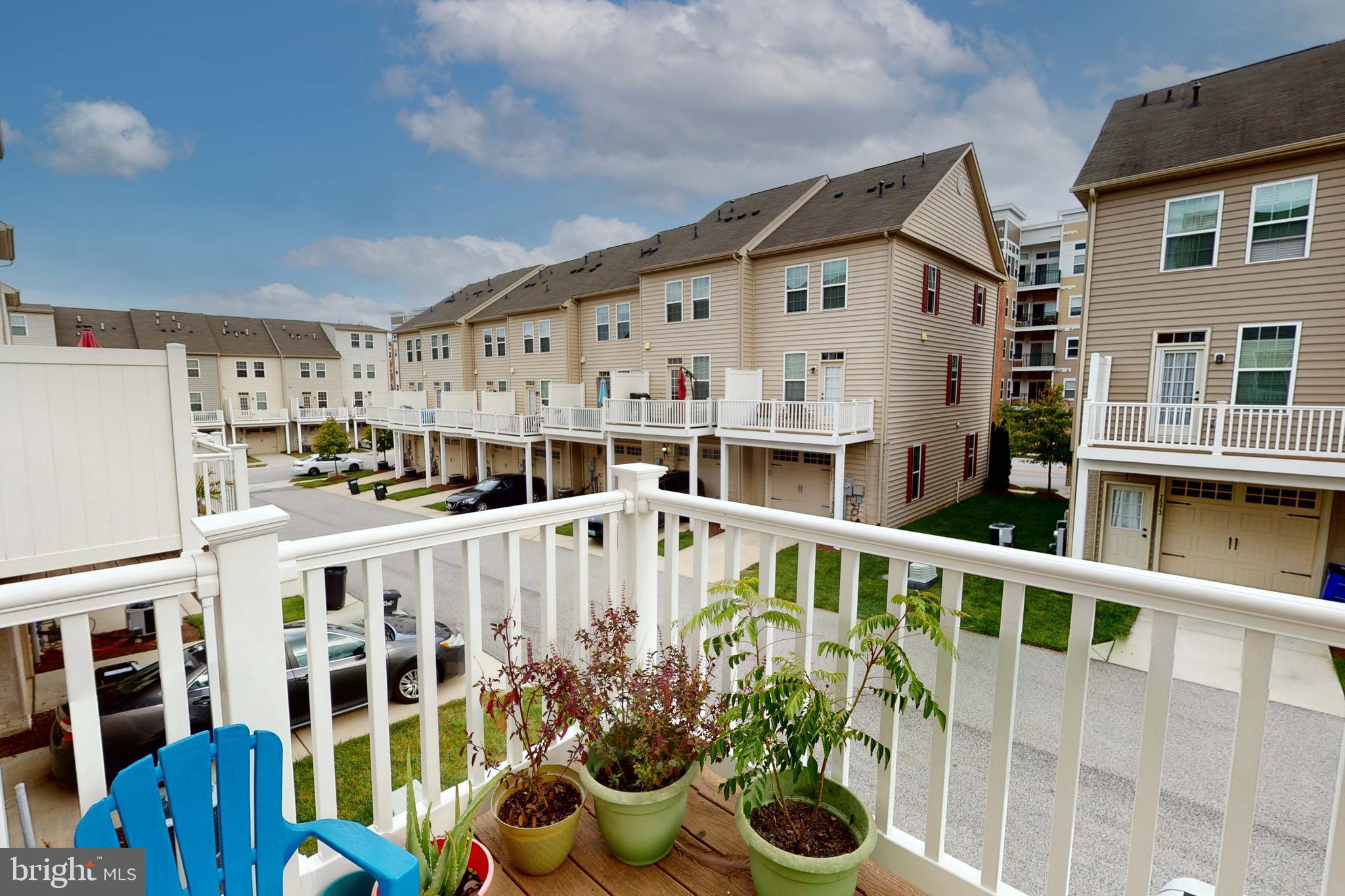 HOWARD SQUARE - Residential Lease