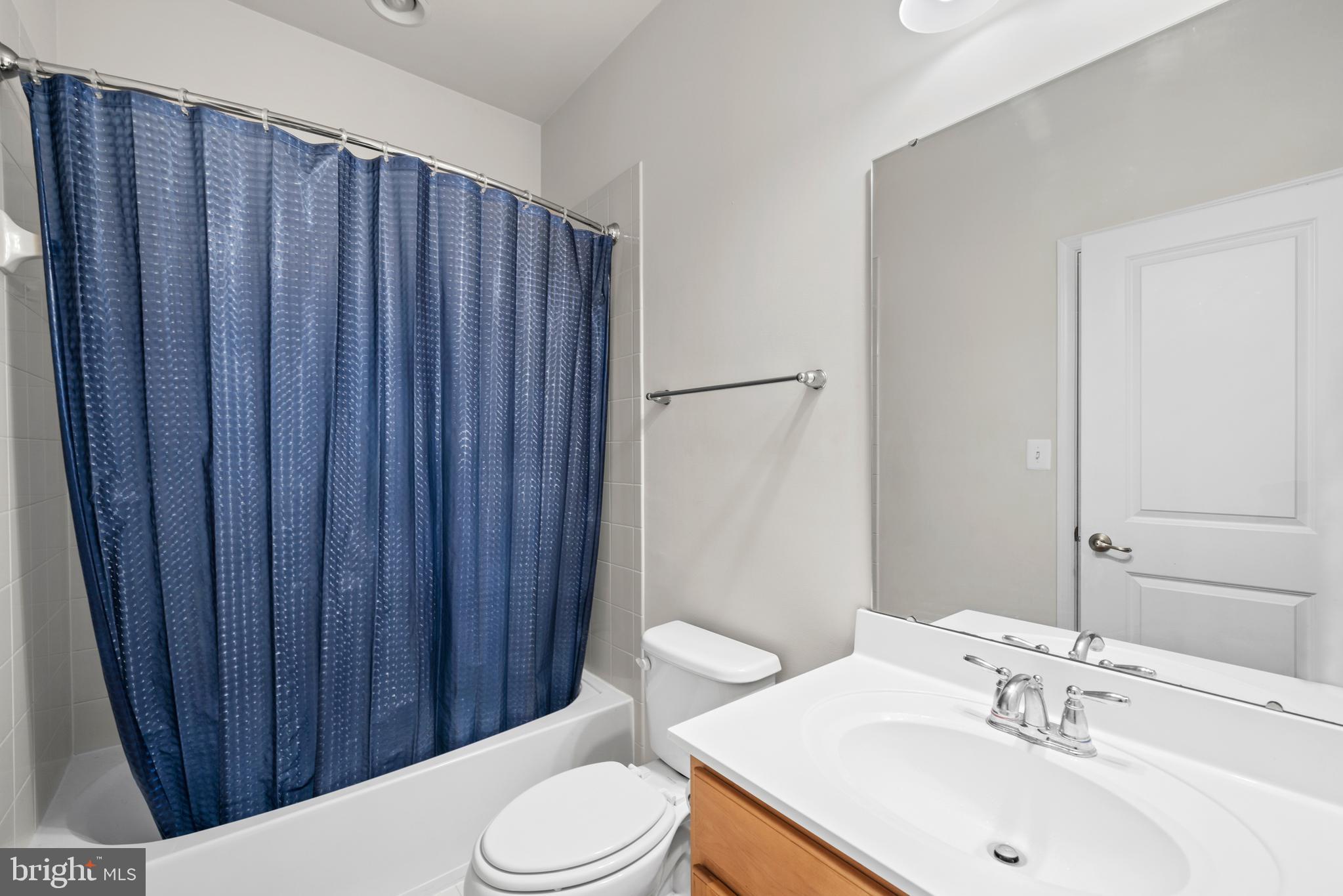 HOWARD SQUARE - Residential Lease