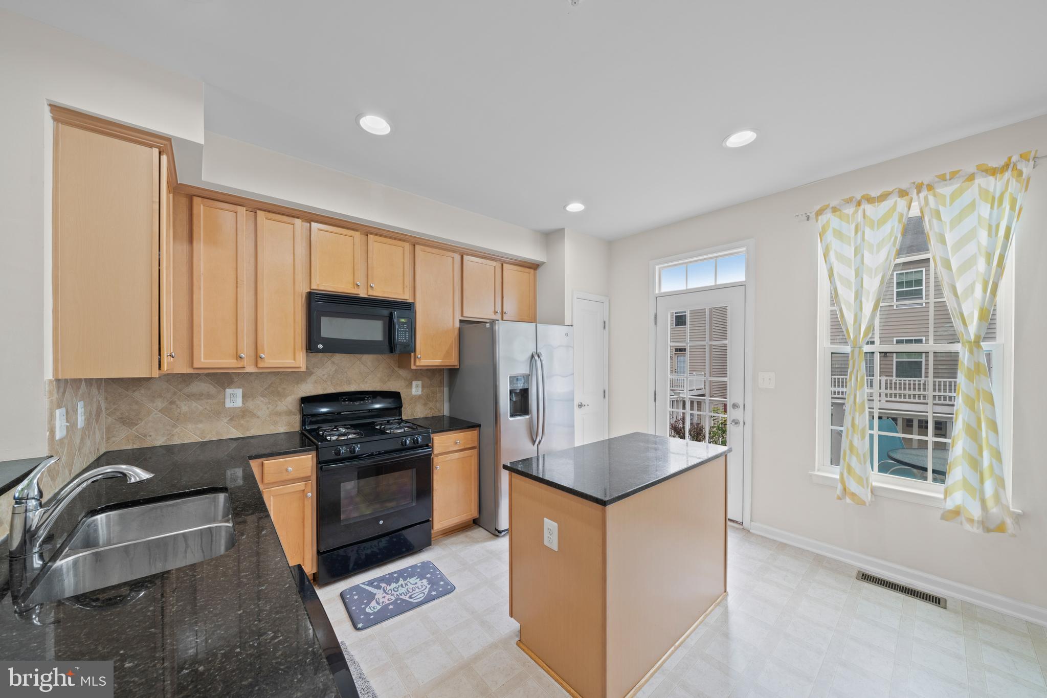 HOWARD SQUARE - Residential Lease