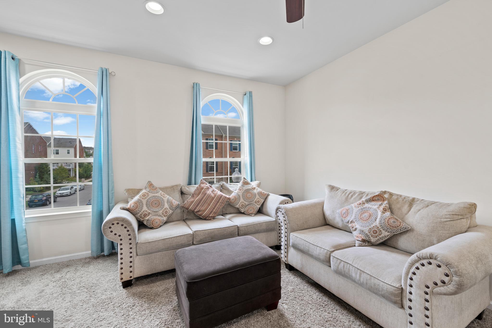 HOWARD SQUARE - Residential Lease